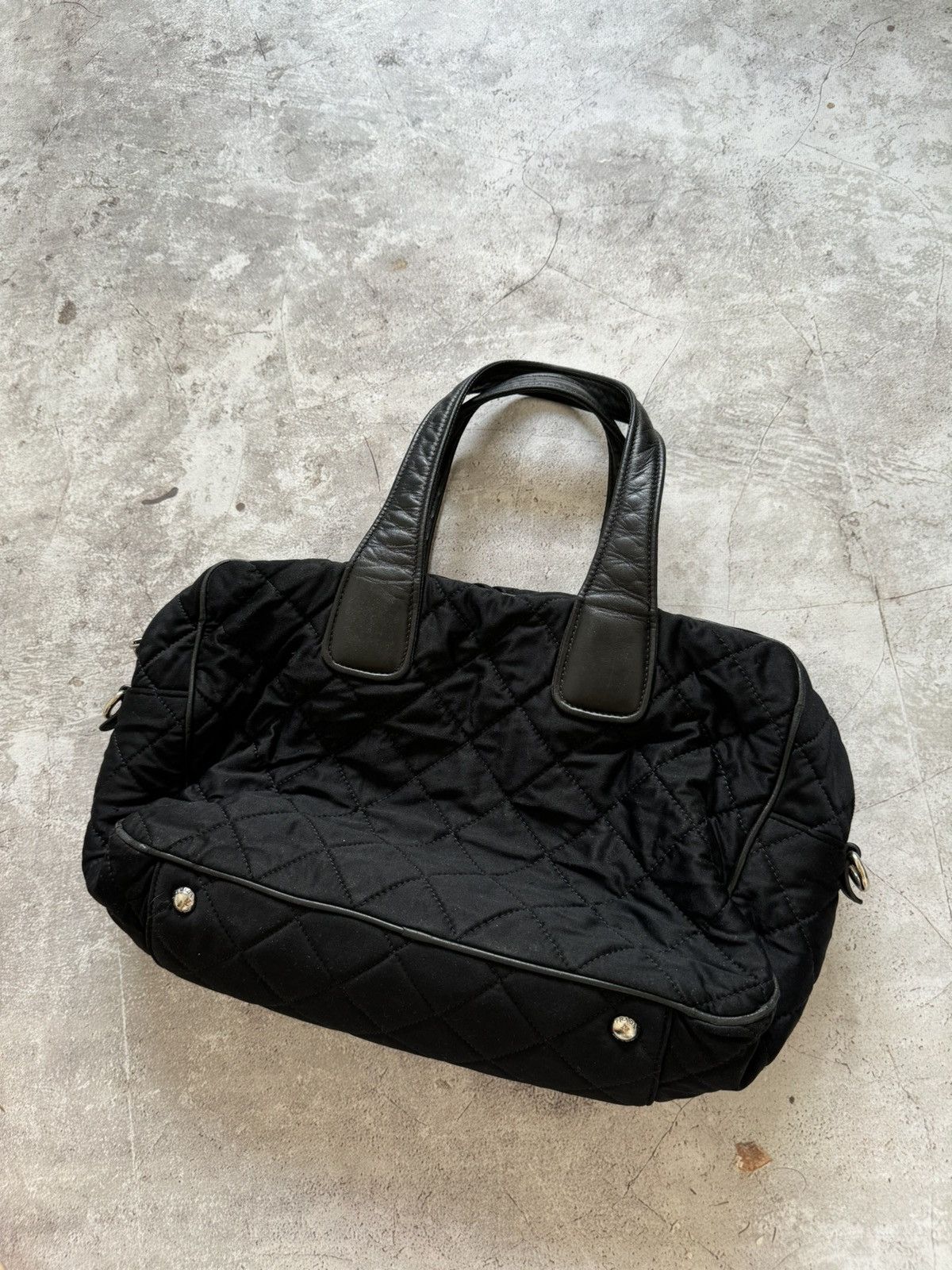 Prada Prada Black Quilted handbag with triangle Size ONE SIZE - 6 Thumbnail