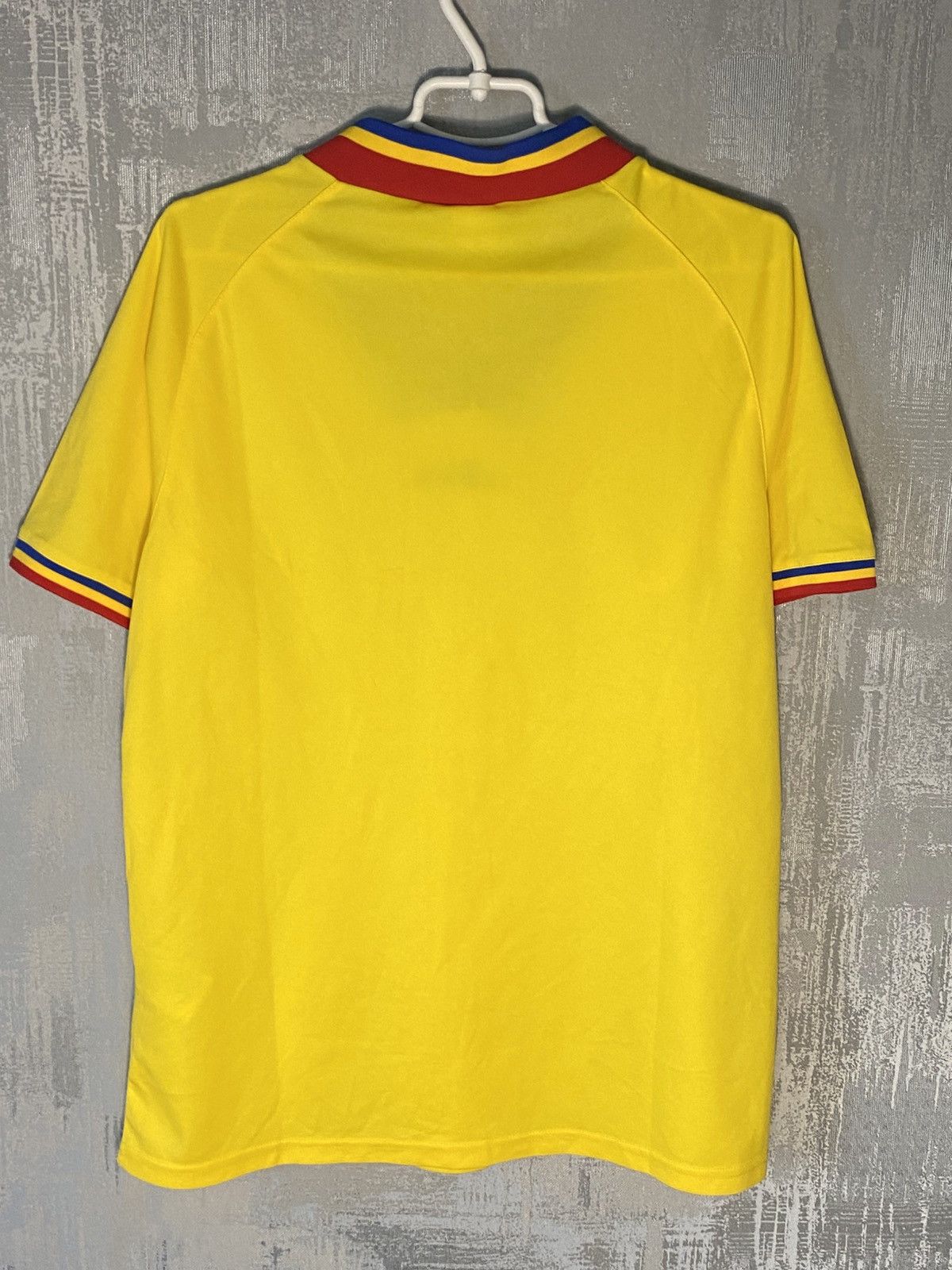 Adidas Vintage Romania Adidas Soccer Jersey 1994 Home Football kit Size US L / EU 52-54 / 3 - 5 Thumbnail