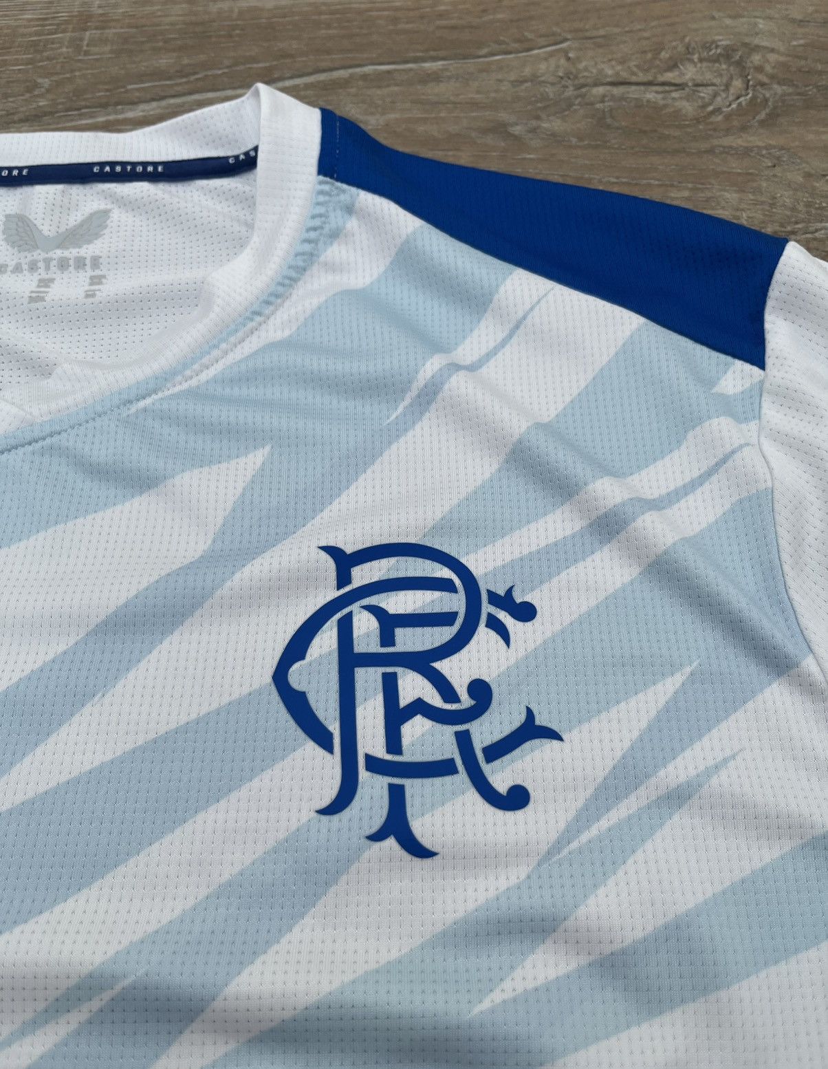 Castore RANGERS CASTORE 2022/2023 TRAINING FOOTBALL JERSEY Size US XXL / EU 58 / 5 - 7 Thumbnail