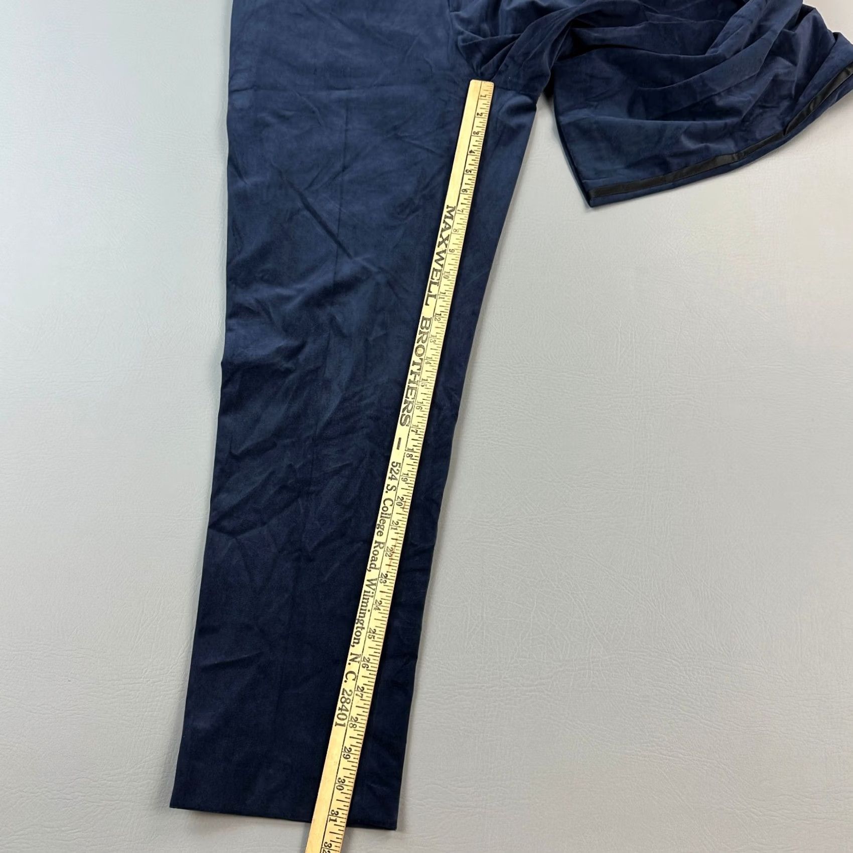 Express Express Pants Mens 40x32 40x31 Navy Velvet Tuxedo Stripe Slim Dress Formal NWT Mens Pants Slim Navy Velvet Tuxedo Stripe Solid 40x31 40x32 Size 40R - 2 Thumbnail