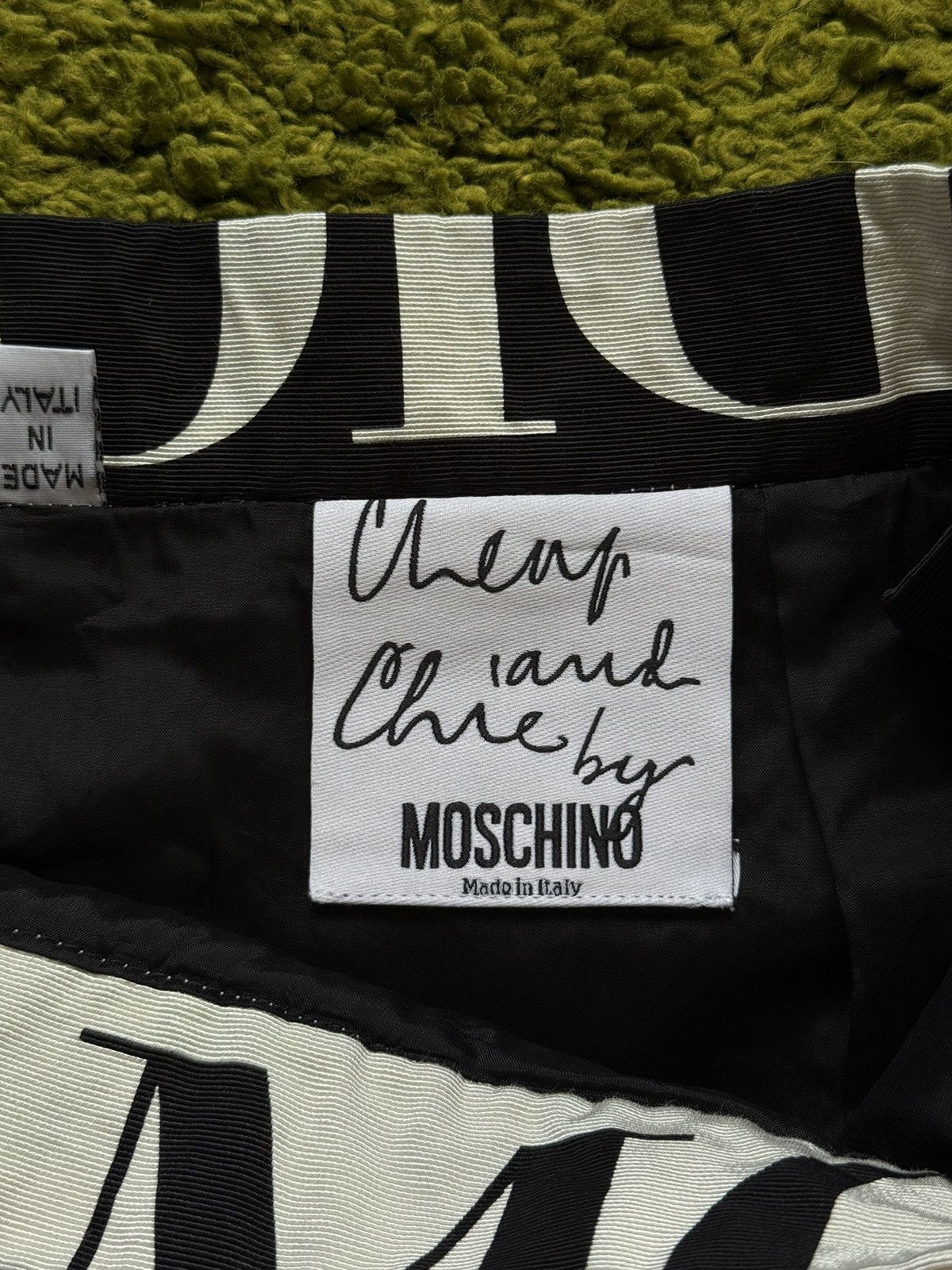 Moschino Moschino Cheap & Chic 1990s vtg archive Ti Amo Ti Odio skirt Size 34" / US 12 / IT 48 - 6 Thumbnail