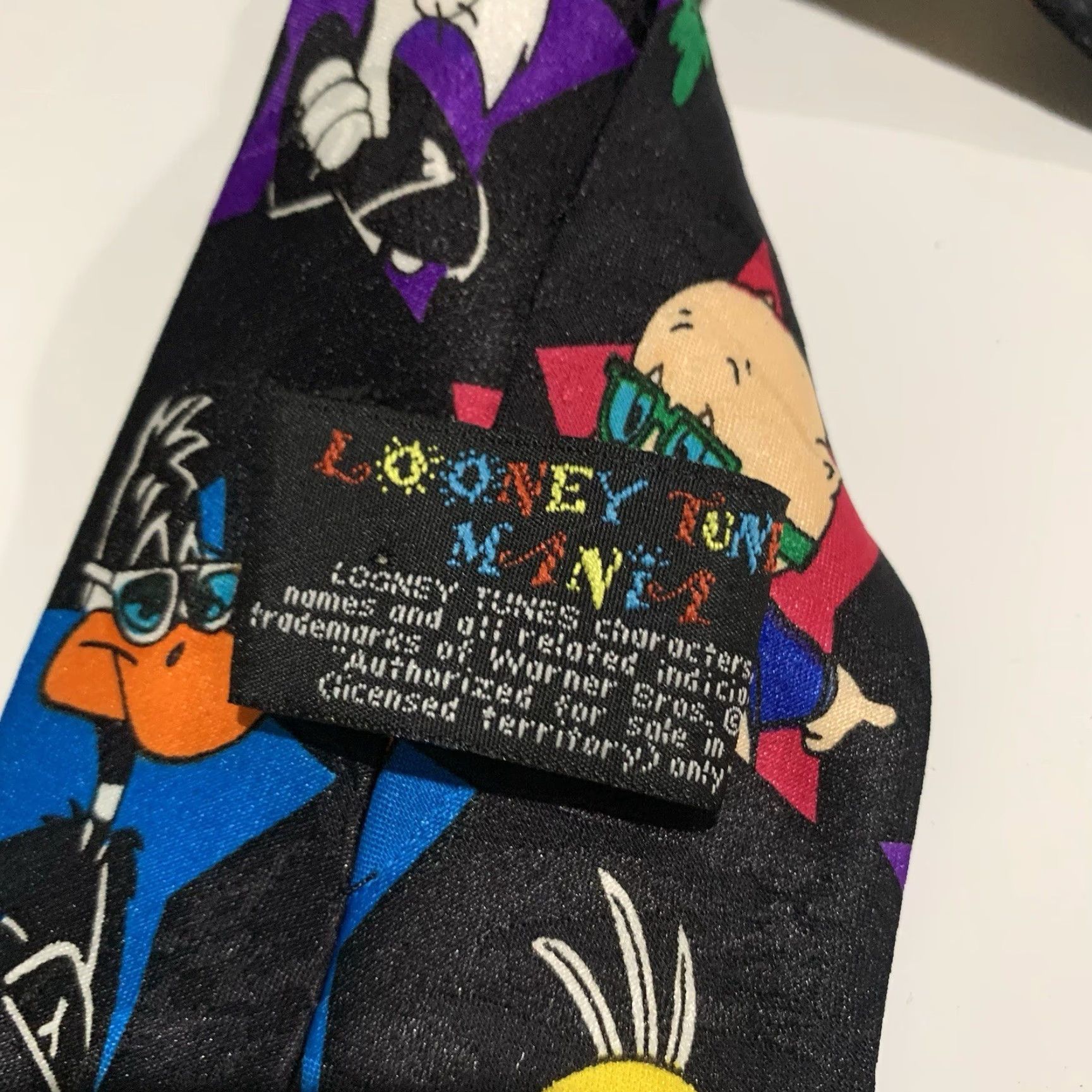 Vintage VINTAGE Looney Tunes Tie Men One Size Black Polyester Classic Width Tweety Daffy Porky Taz Sunglasses Size ONE SIZE - 7 Thumbnail