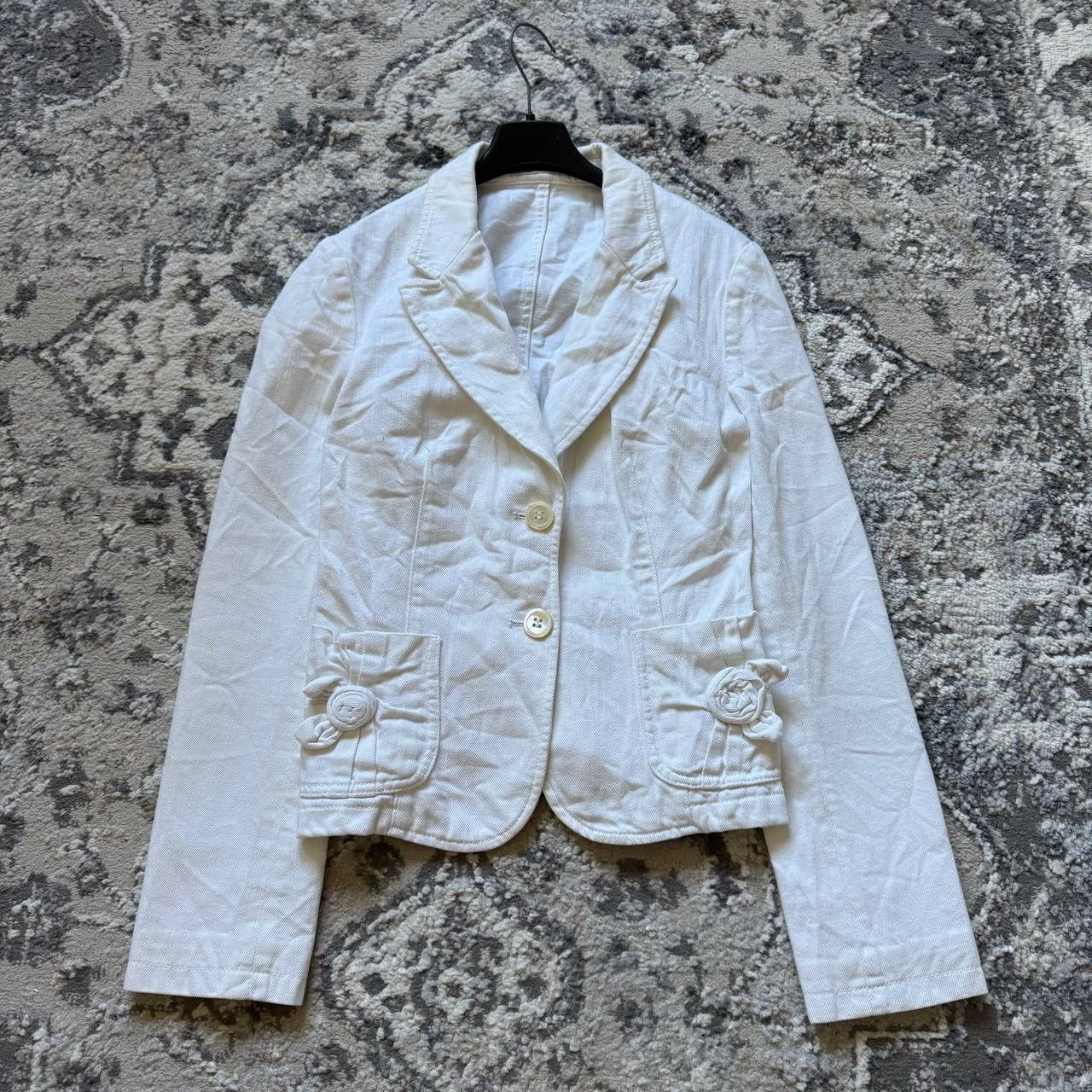 RED Valentino Red Valentino Vintage White Floral Suit Glam Retro Blazer Size M / US 6-8 / IT 42-44 - 3 Thumbnail