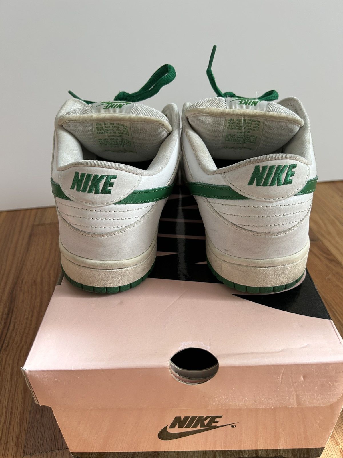 Nike Nike Dunk Low Pro SB White Classic Green 2005 Size 11 Size US 11 / EU 44 - 6 Thumbnail