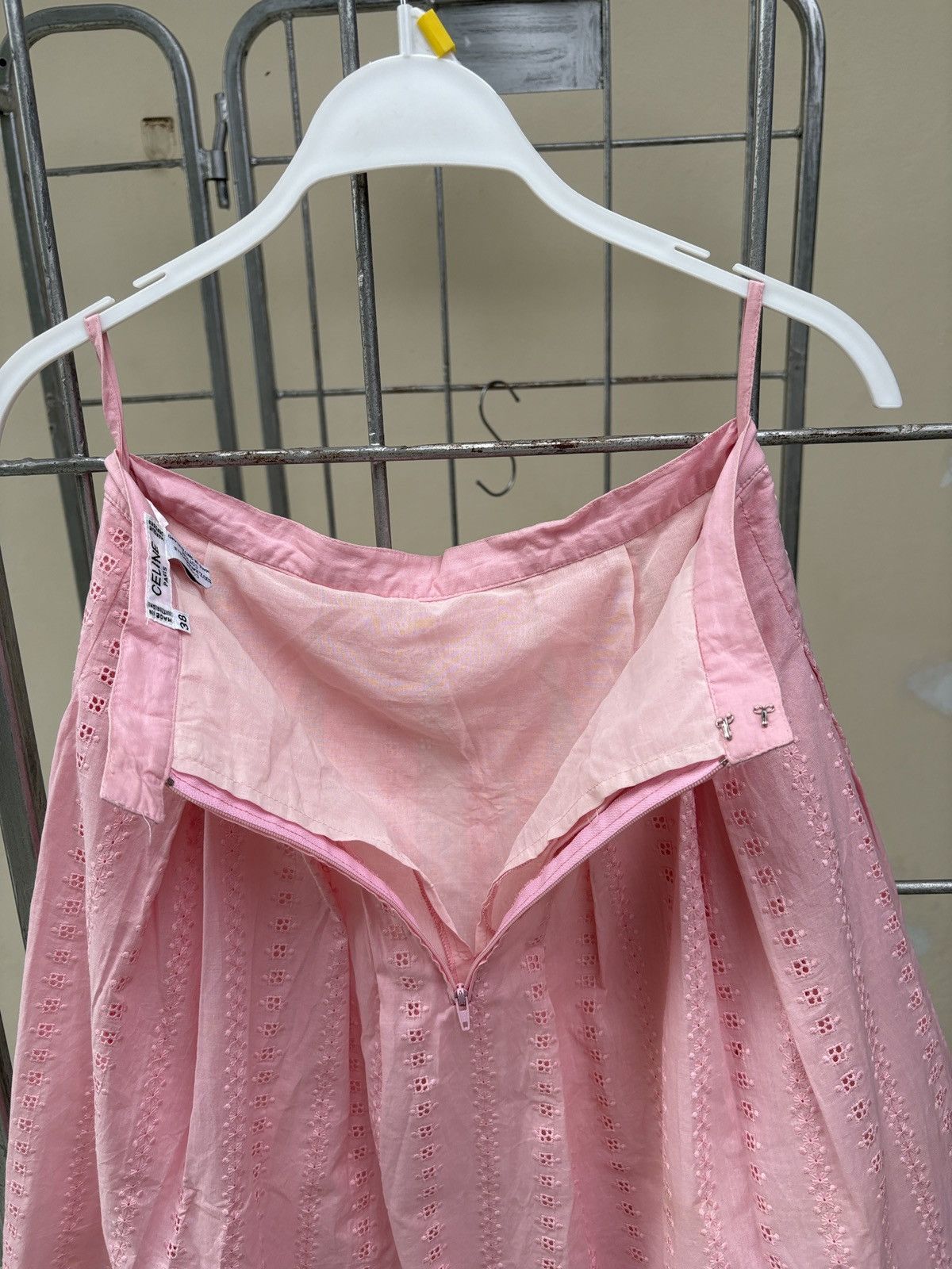 Celine Celine vintage pink lace skirt Size 27" / US 4 / IT 40 - 11 Thumbnail