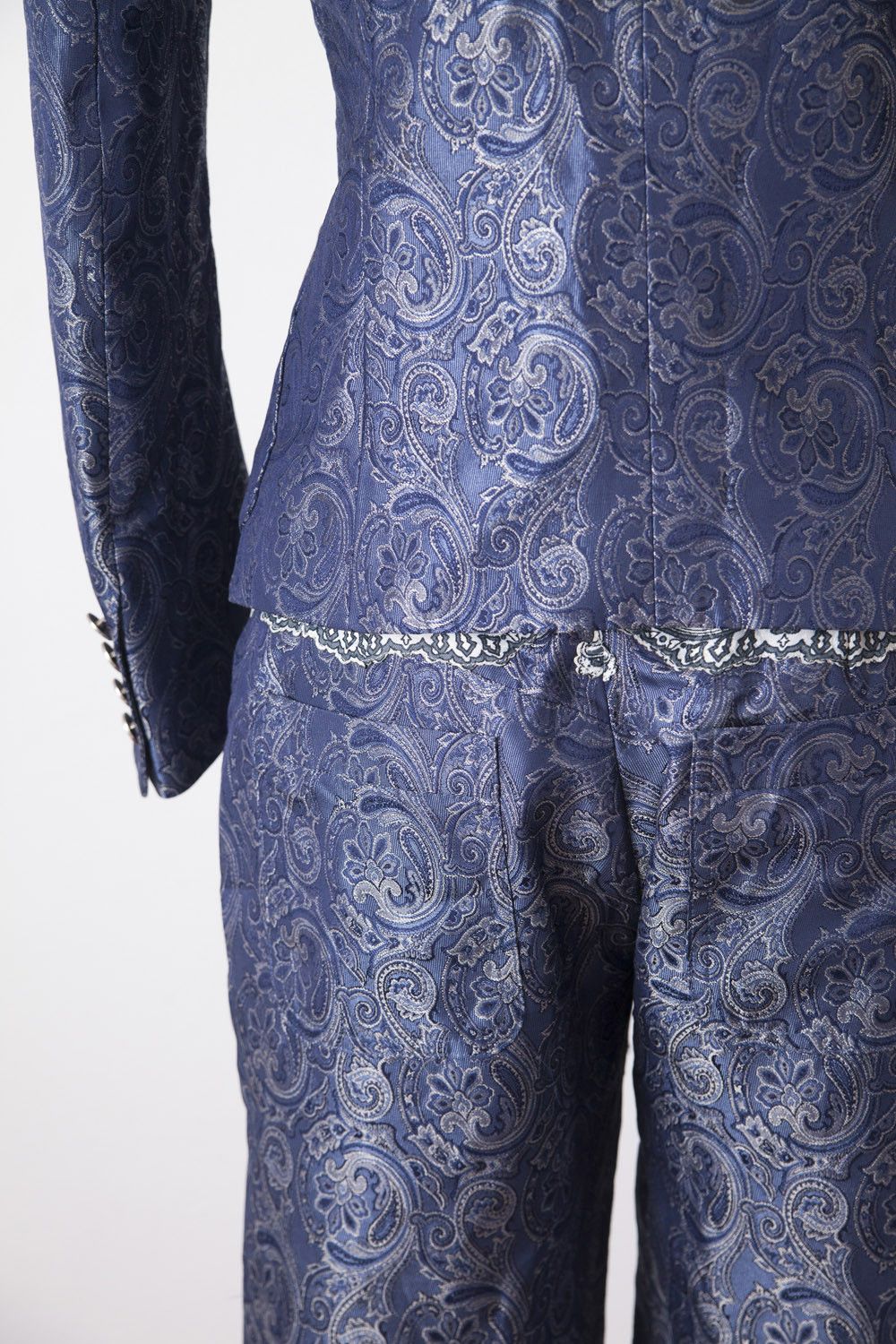 Balenciaga SS06 silk blazer & pants ensemble Size S / US 4 / IT 40 - 10 Thumbnail