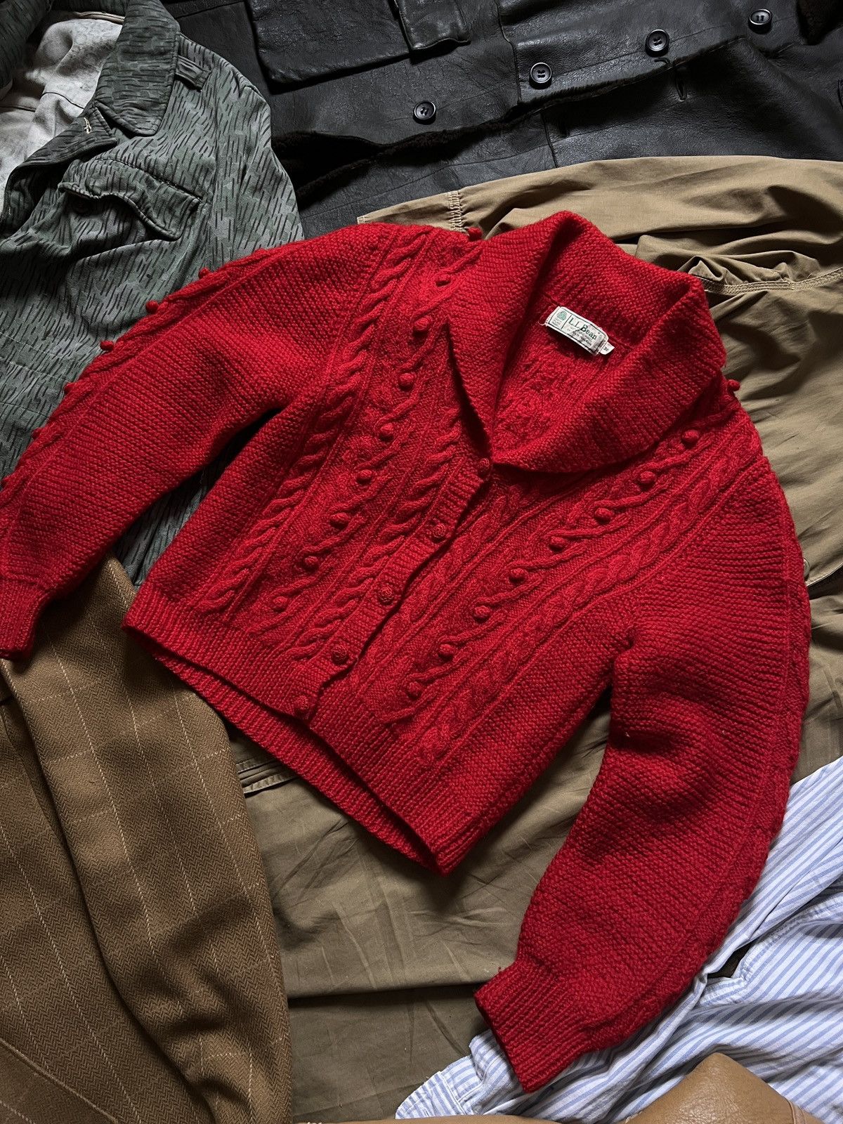 L.L. Bean Vintage Handknitted L.L. Bean Red Wool Cardigan Sweater Size M / US 6-8 / IT 42-44 - 7 Thumbnail