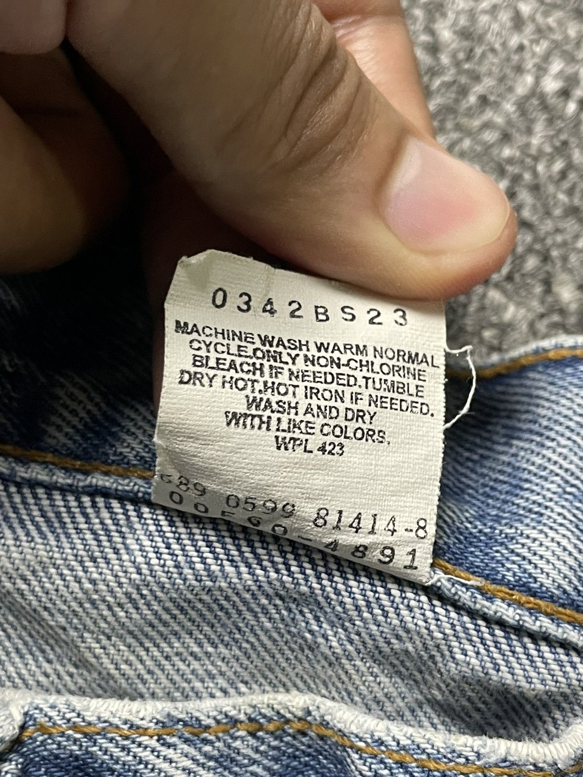 Levi's × Vintage LEVIS 560 Loose Fit Tapered Leg Jeans (106) Size US 30 / EU 46 - 7 Thumbnail