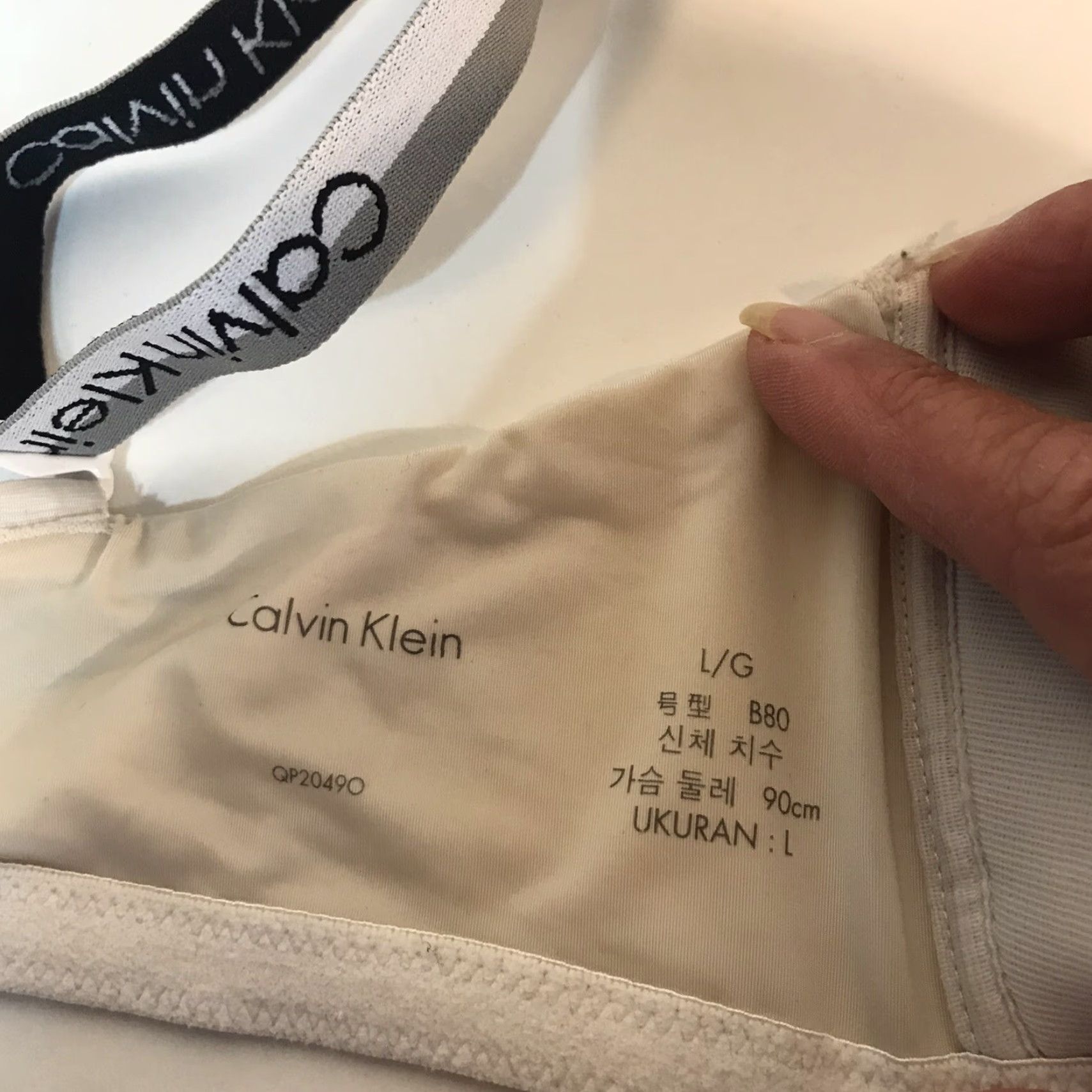 Calvin Klein Calvin Klein White Wireless Padded Bra Womens Size 34D Lightly Lined Opaque Size ONE SIZE - 3 Thumbnail