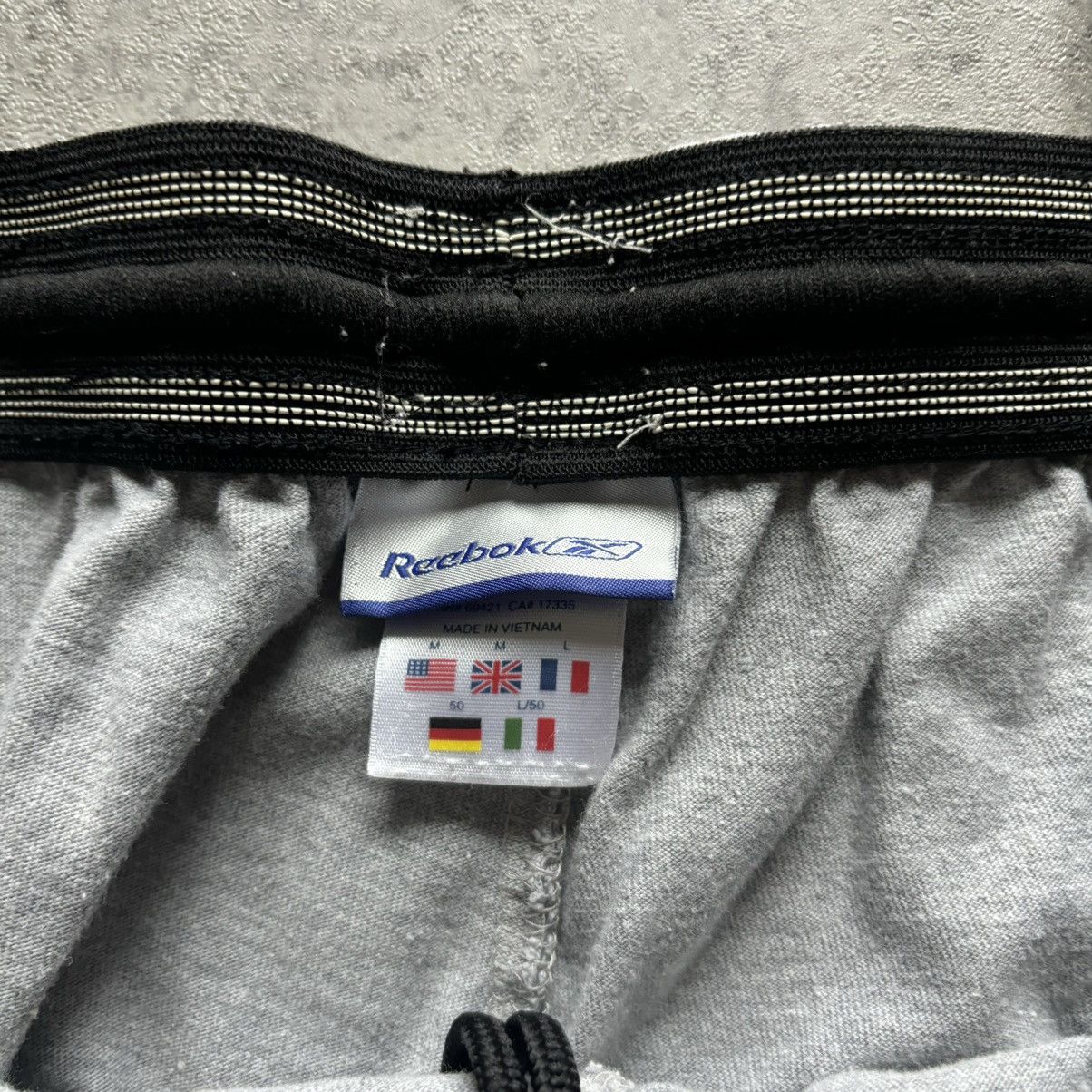 Reebok Y2k gray baggy wide leg reebok sweatpants Size US 32 / EU 48 - 5 Thumbnail