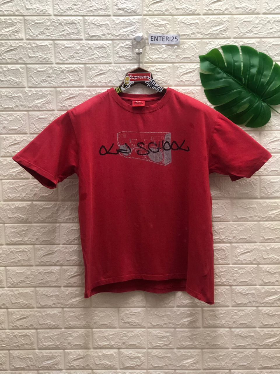Rap Tees vintage rap tee OLD SCHOOL creative activities world famous Size US L / EU 52-54 / 3 - 1 Thumbnail