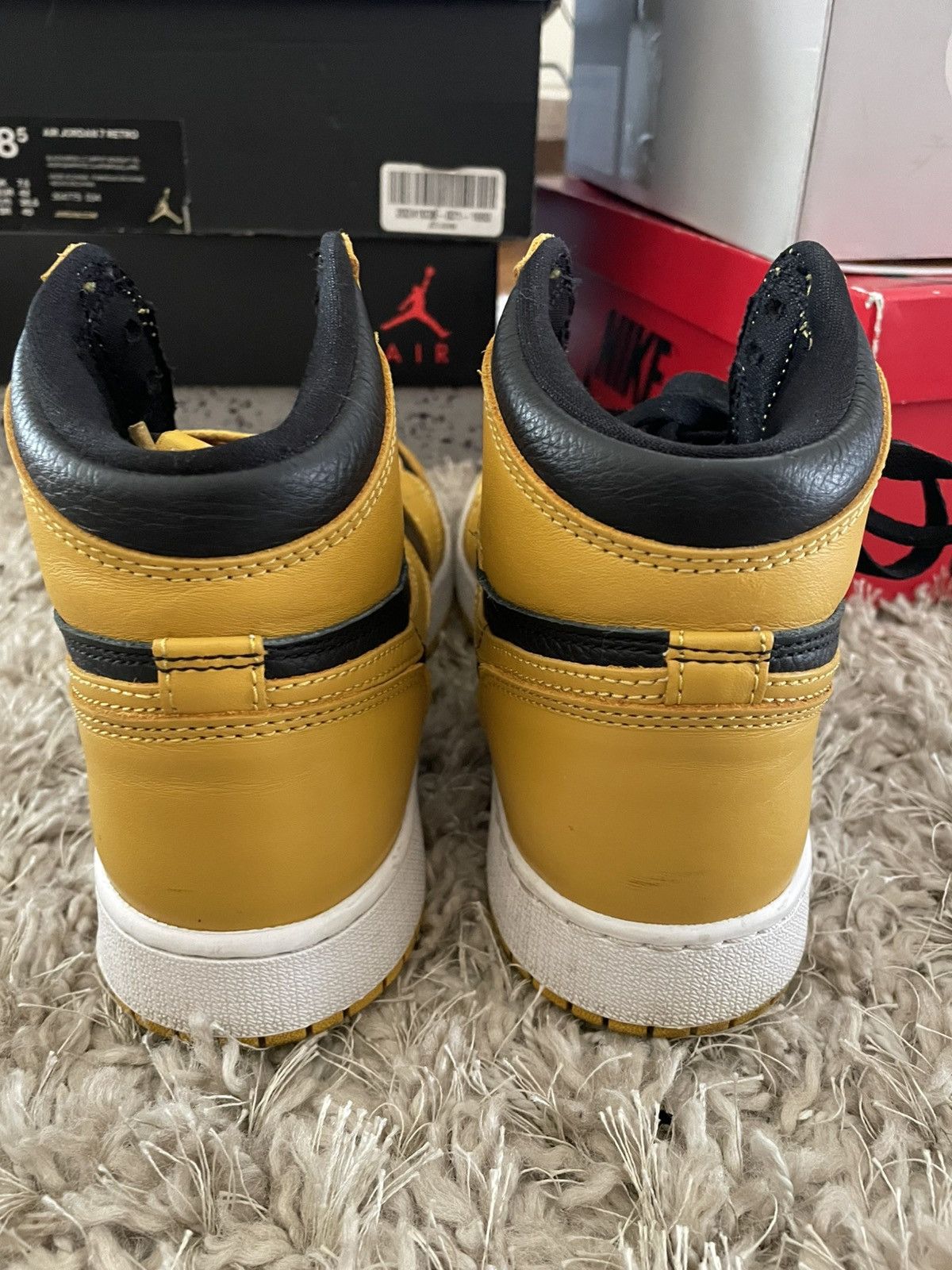 Jordan Brand Jordan 1 pollen GS Size US 7 / EU 40 - 5 Thumbnail