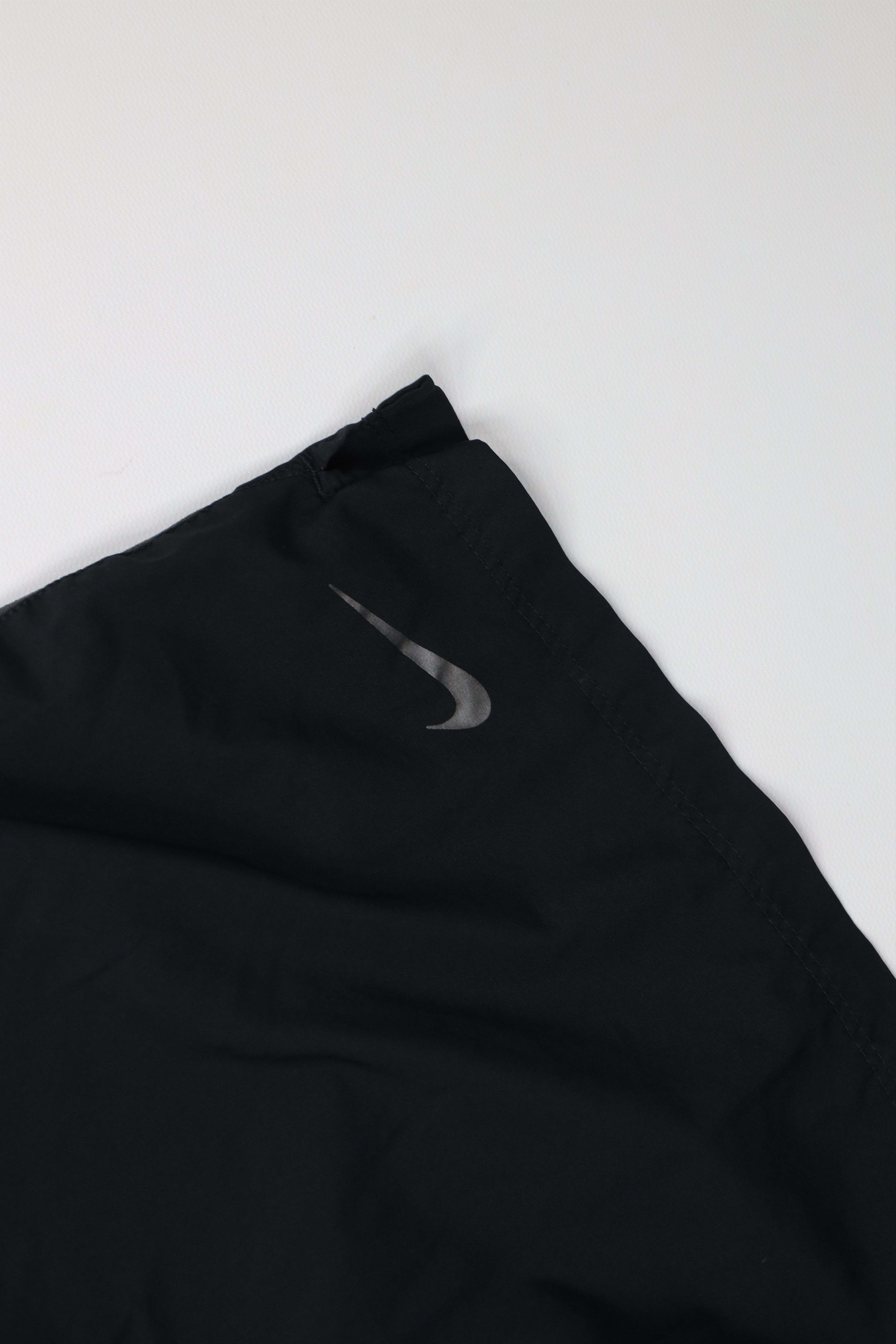 Nike Vintage Y2K Nike Scott Mini Swoosh Lined Above Knee Shorts Size US 32 / EU 48 - 5 Thumbnail
