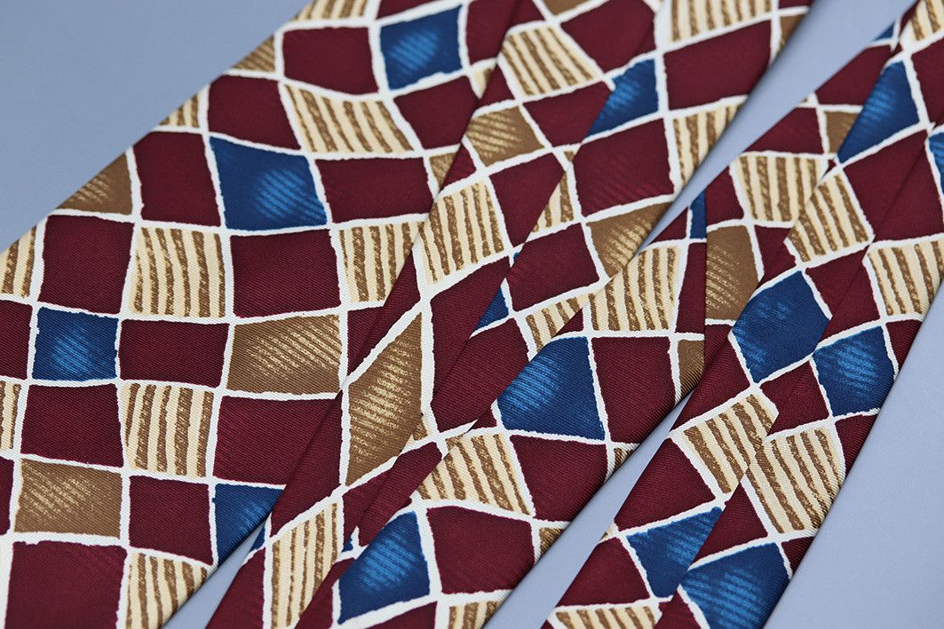 Hugo Boss Vintage Hugo Boss Silk Tie – Bold Geometric Pattern Size ONE SIZE - 10 Thumbnail