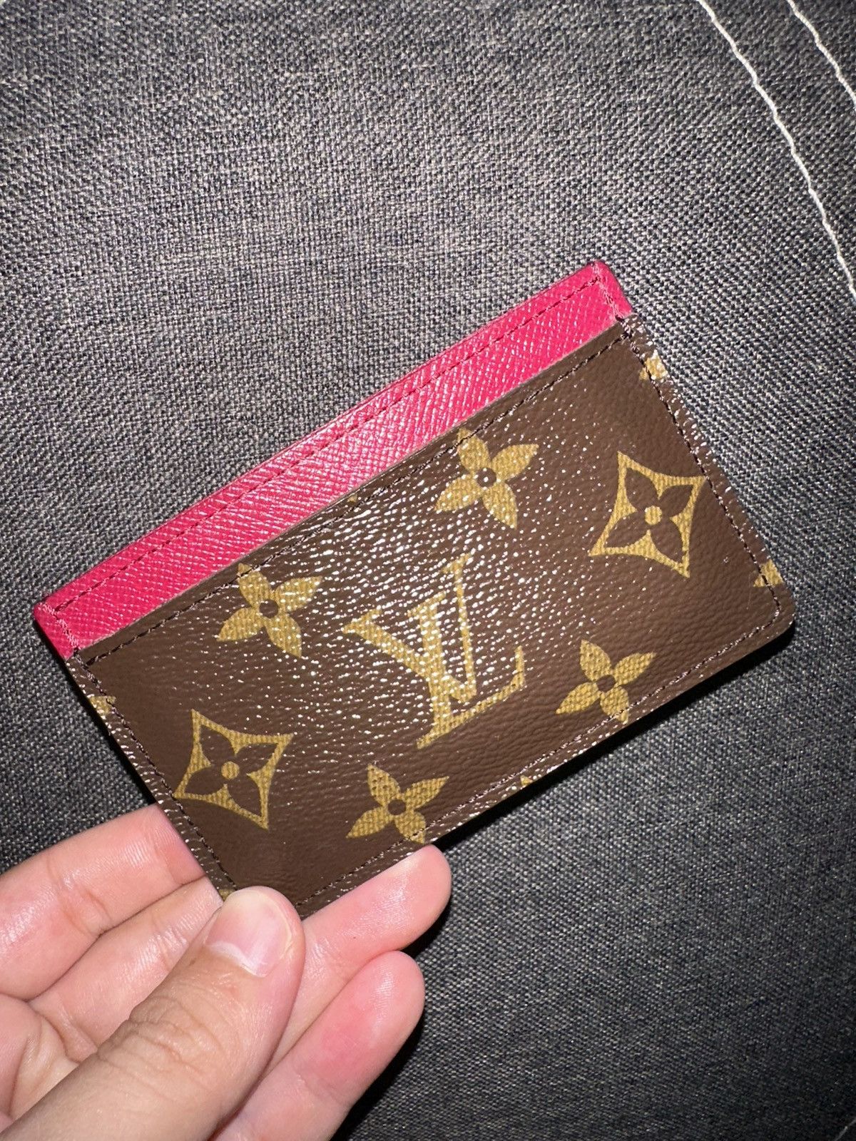 Louis Vuitton 💥LOUIS VUITTON CARD HOLDER💥 Size ONE SIZE - 2 Thumbnail