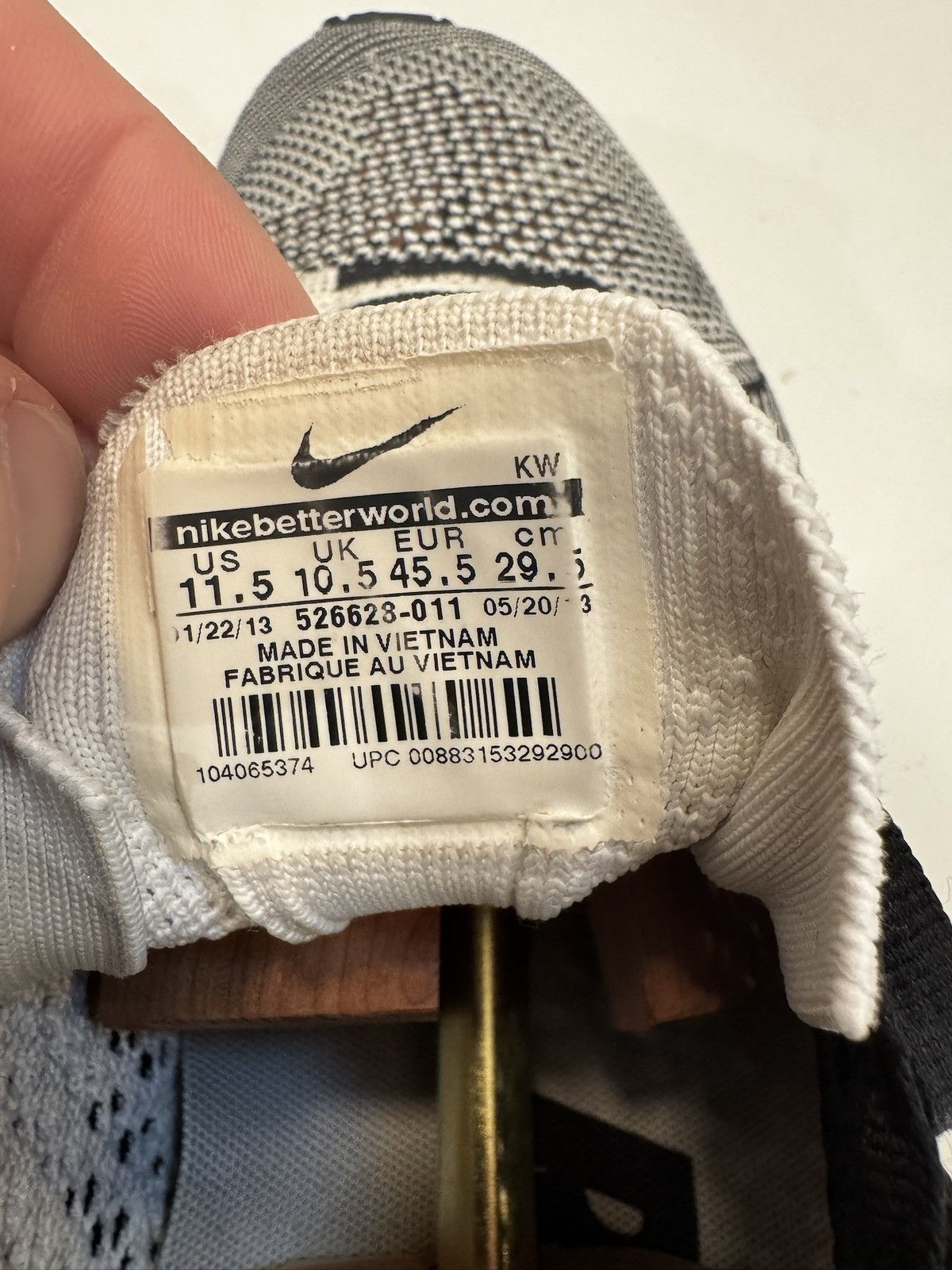 Nike Nike Flyknit Racer Black White Volt 11.5 Size US 11.5 / EU 44-45 - 8 Thumbnail