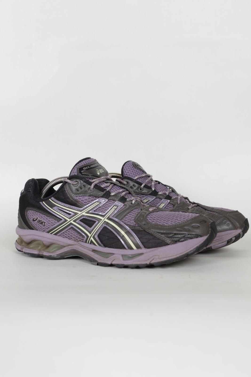 Asics 2024' Asics Gel Nimbus 10.1 Low-Top Sneakers Size US 9 / EU 42 - 1 Thumbnail