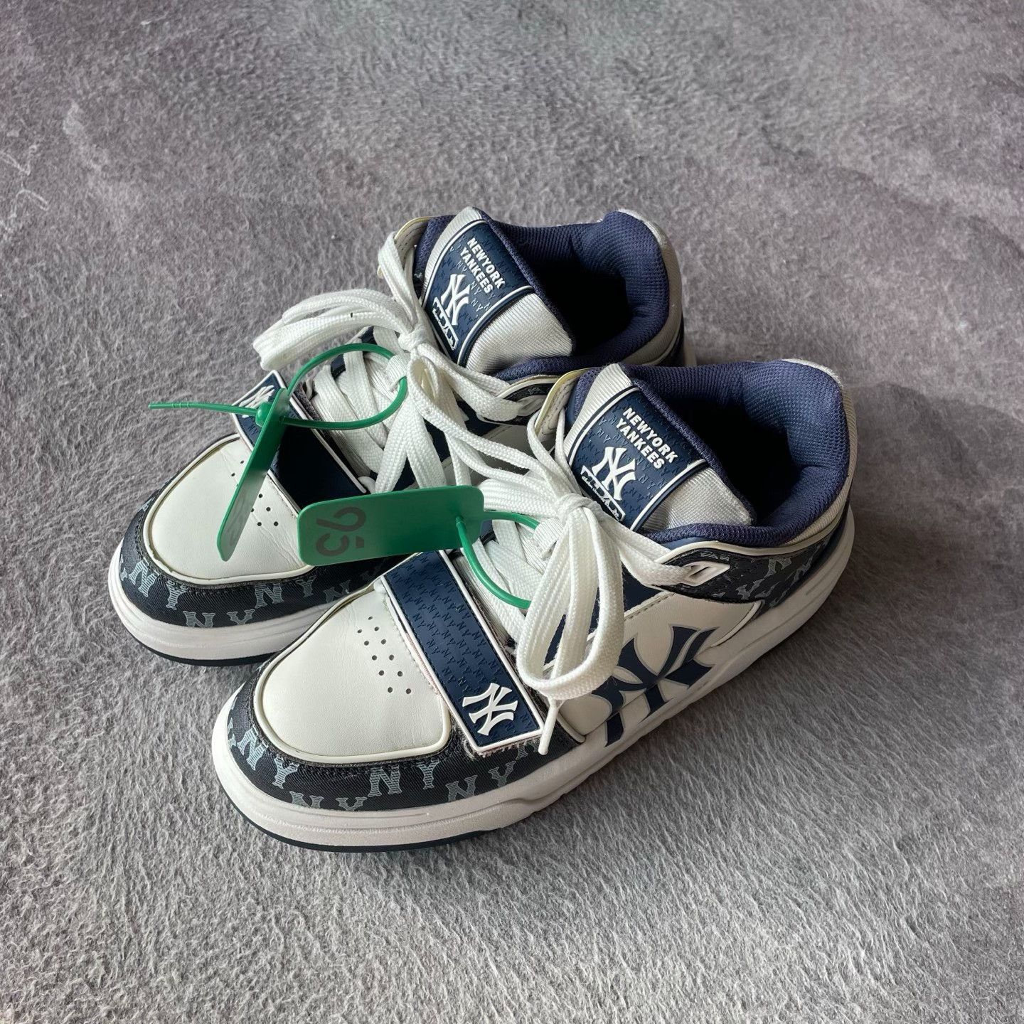 Other Blue Lowtop Sneakers 40.5 Men Size US 8 / EU 41 - 1 Thumbnail