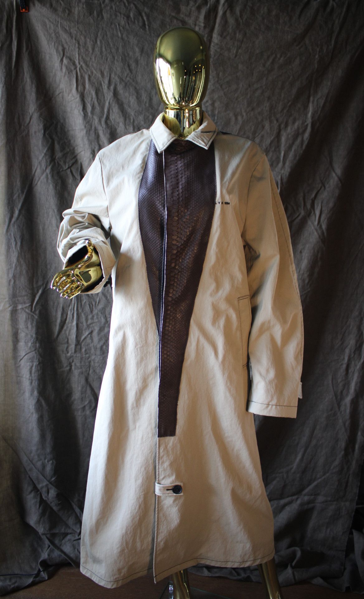 Other Custom-made Beige coat with real snake skin addition Size US L / EU 52-54 / 3 - 5 Thumbnail