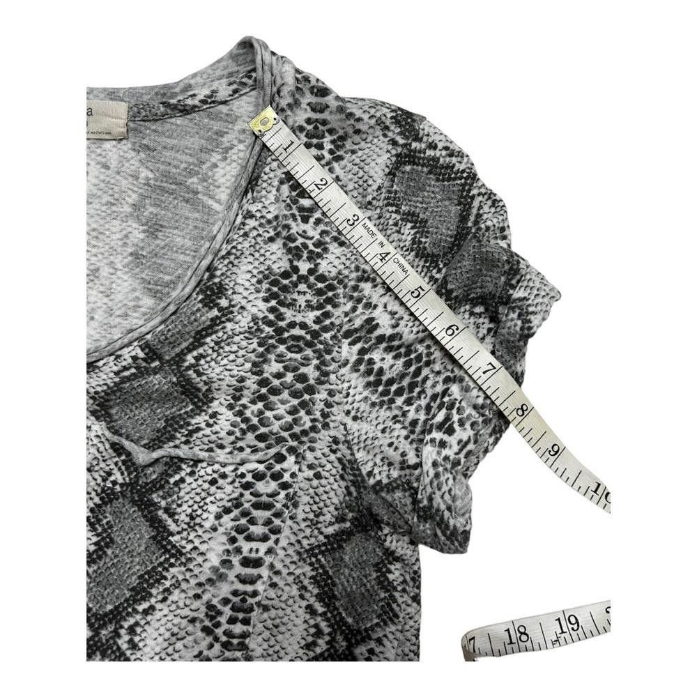 Designer Anthropologie l t.la Snakeskin Print Tee XS Size XS / US 0-2 / IT 36-38 - 7 Thumbnail