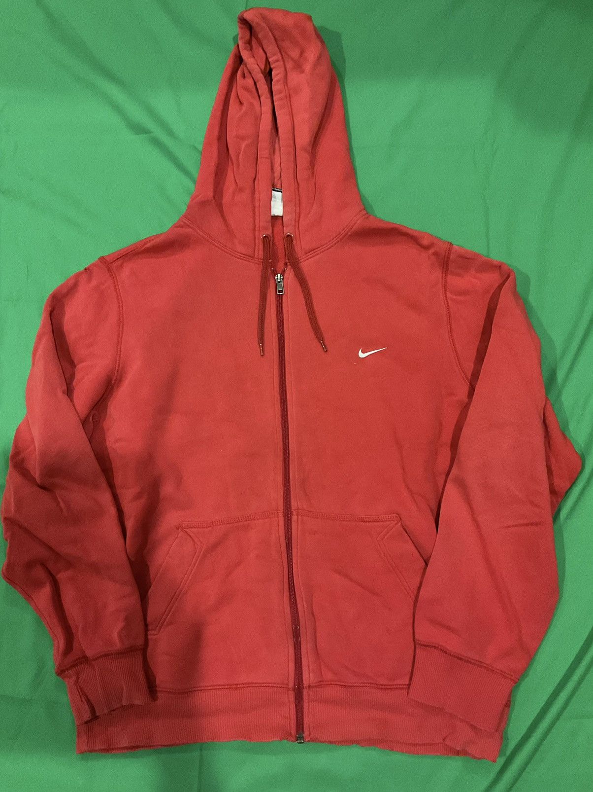 Nike × Vintage Vintage Red Nike zip-up hoodie Size US L / EU 52-54 / 3 - 1 Thumbnail