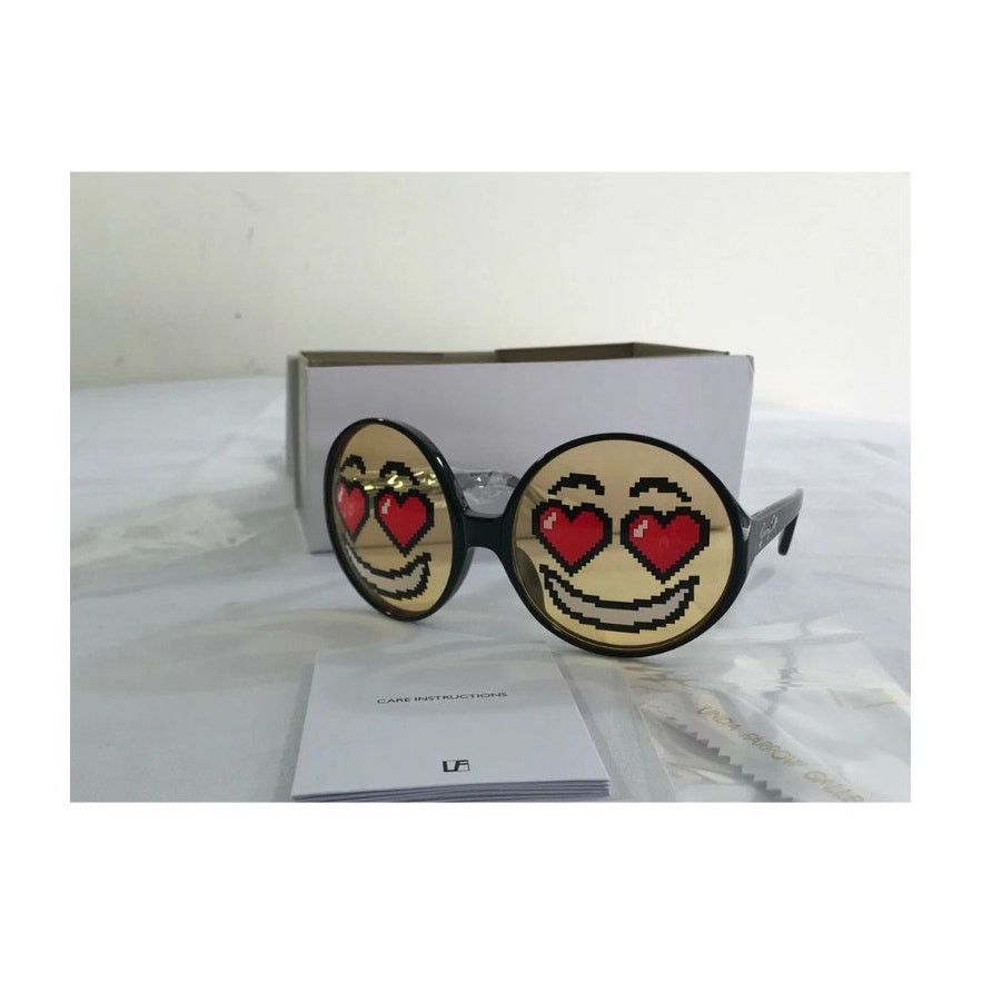 Linda Farrow LINDA FARROW JEREMY SCOTT Red Smiley Emoticon Sunglasses Size ONE SIZE - 4 Thumbnail