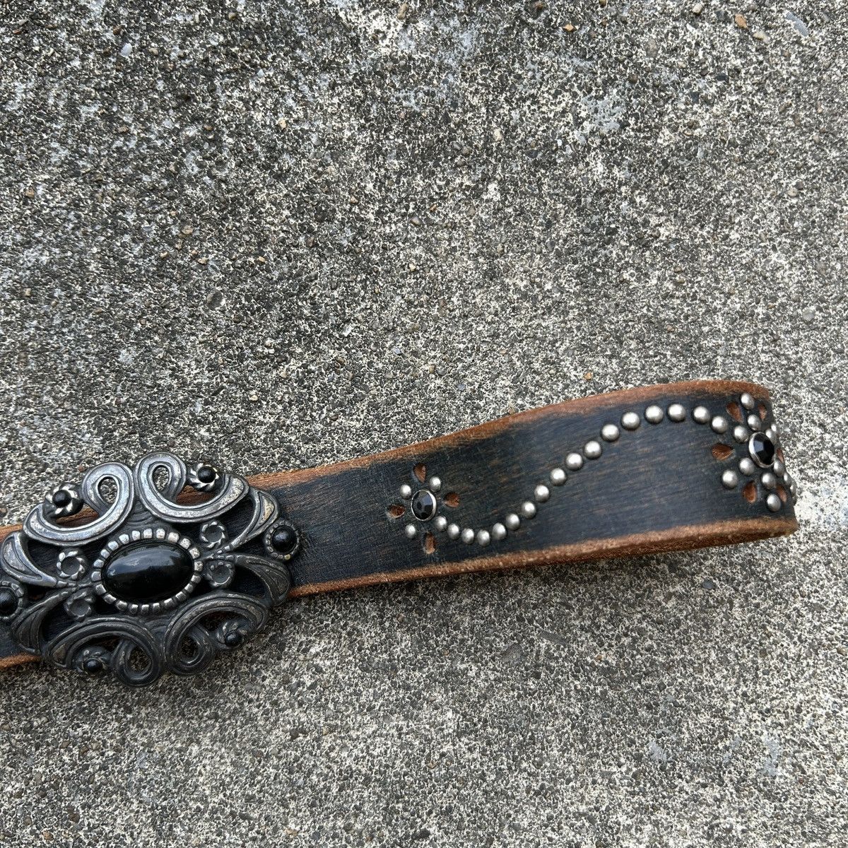 If Six Was Nine Vintage studded leather belt ⚫️ Size ONE SIZE - 8 Thumbnail
