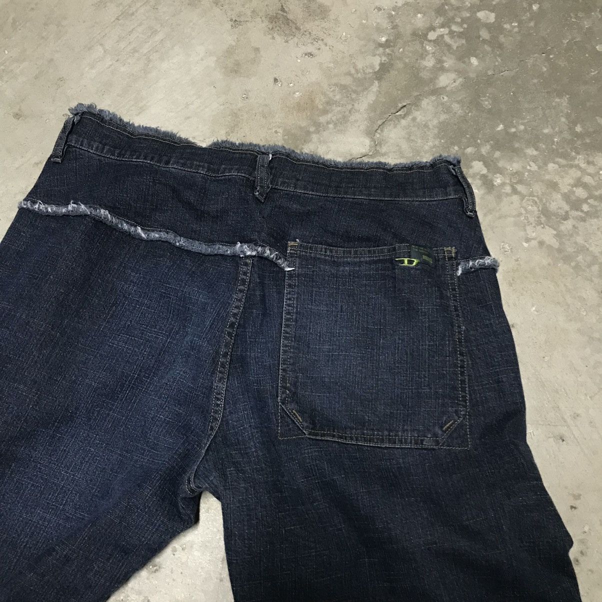 Diesel × Vintage Crazy Vintage Y2K Diesel Baggy Wide Leg Distressed Jeans Size US 34 / EU 50 - 7 Thumbnail