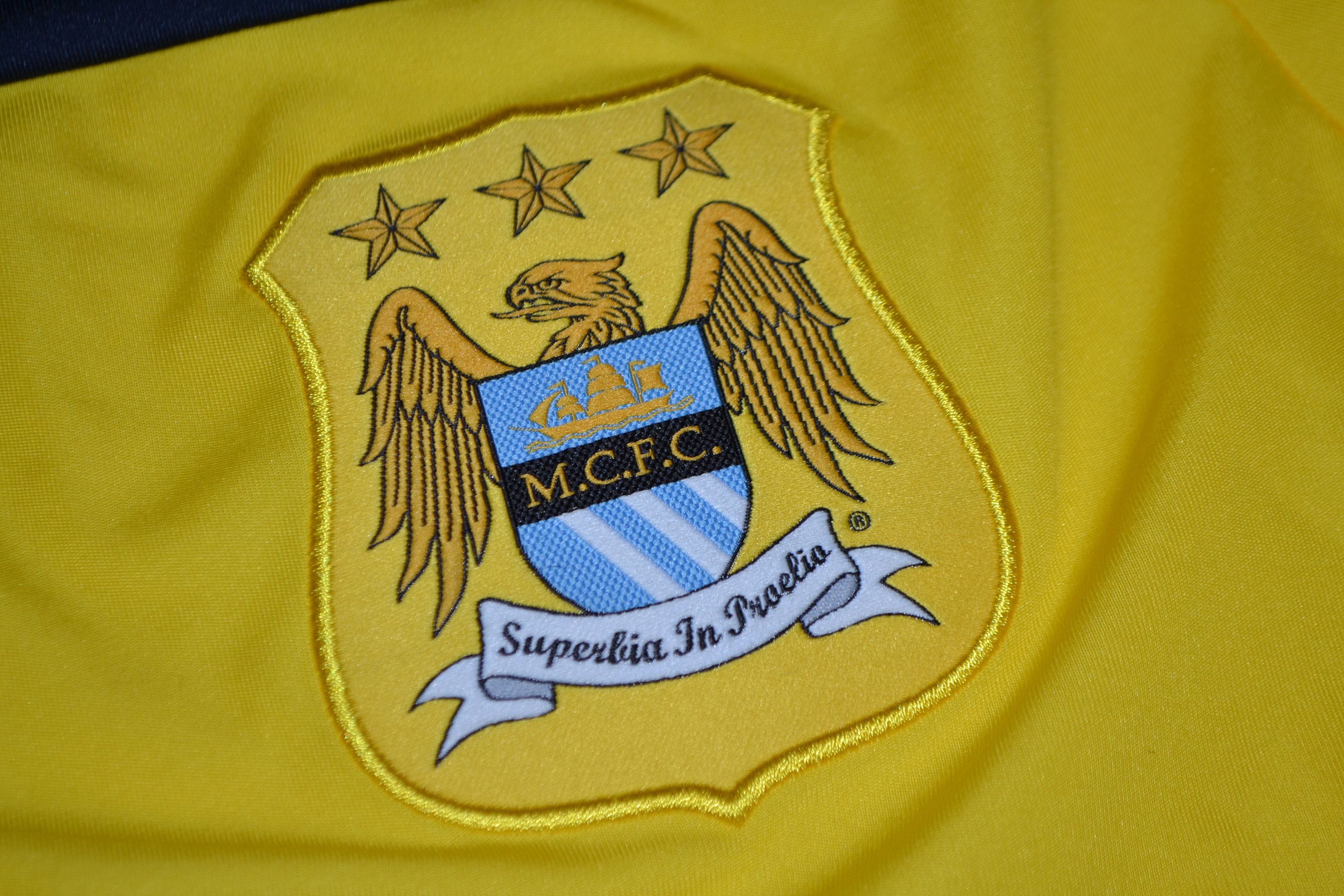 Nike Vintage Manchester City Training Jersey Football Shirt Size US XL / EU 56 / 4 - 4 Thumbnail