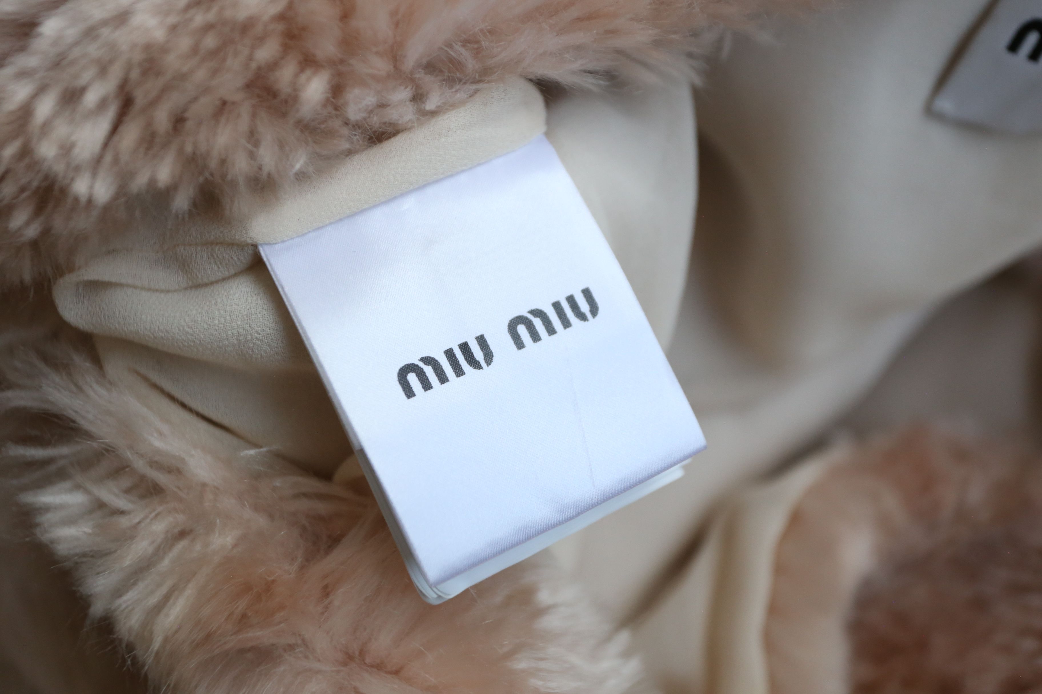 Miu Miu Miu Miu - F/W 22 - Aspen Stole w/ Hood Size XS / US 0-2 / IT 36-38 - 10 Thumbnail