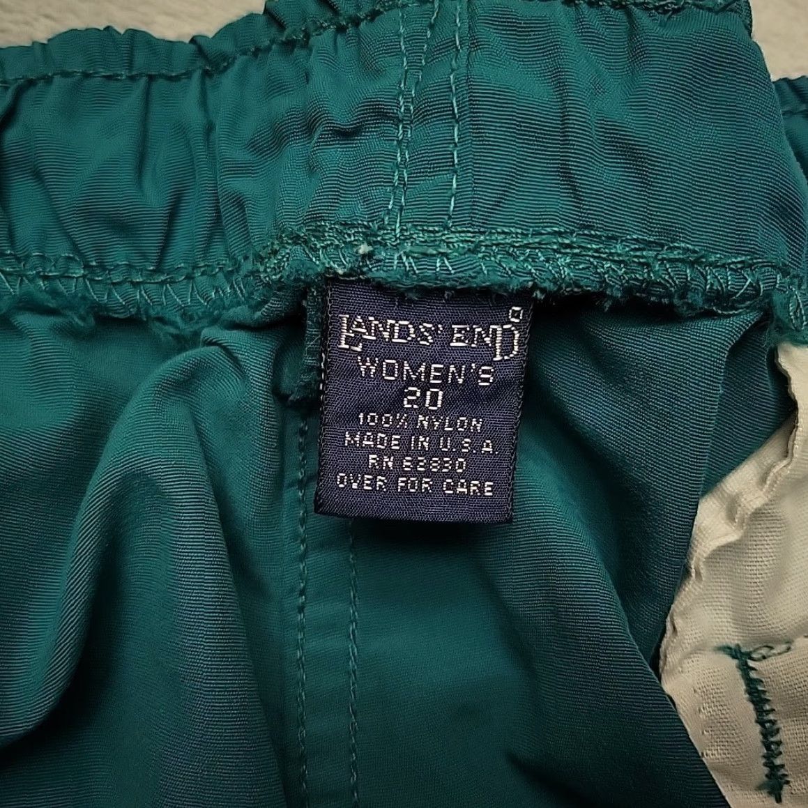 Lands' End VINTAGE Lands' End Track Pants Womens 20 Green Windbreaker Jogger Nylon 100% Elastic Drawstring USA Y2K Mens Womens Girls? Size 42" / US 20 - 4 Thumbnail