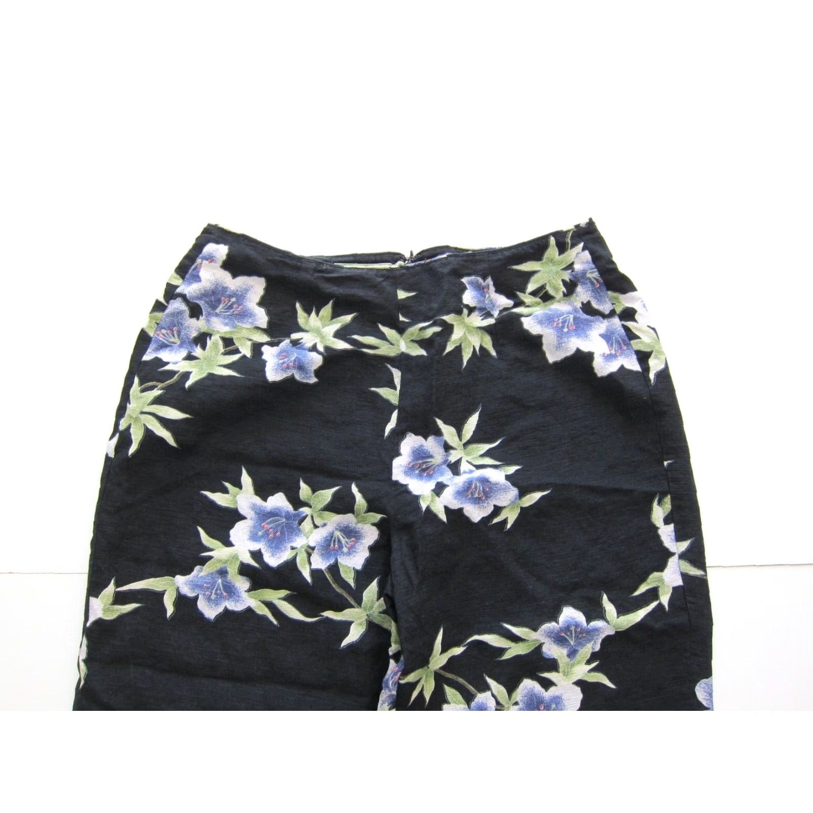 Tommy Bahama Tommy Bahama 100% Silk Black Blue Green Floral Capri Pant Woman Size 8 Size 30" / US 8 / IT 44 - 3 Thumbnail