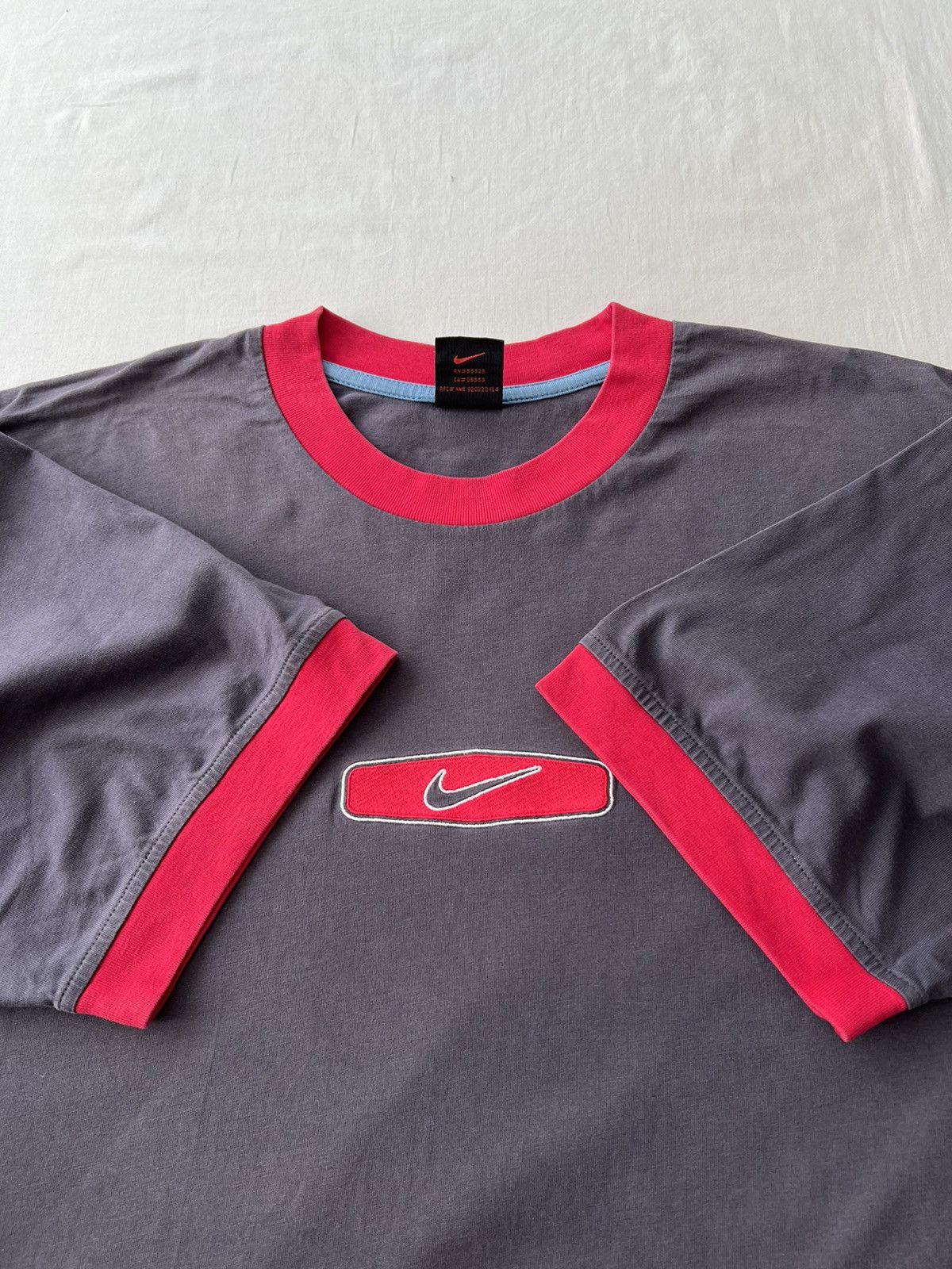 Nike Vintage 90s Nike Embroidered Logo T-shirt Size US XL / EU 56 / 4 - 5 Thumbnail