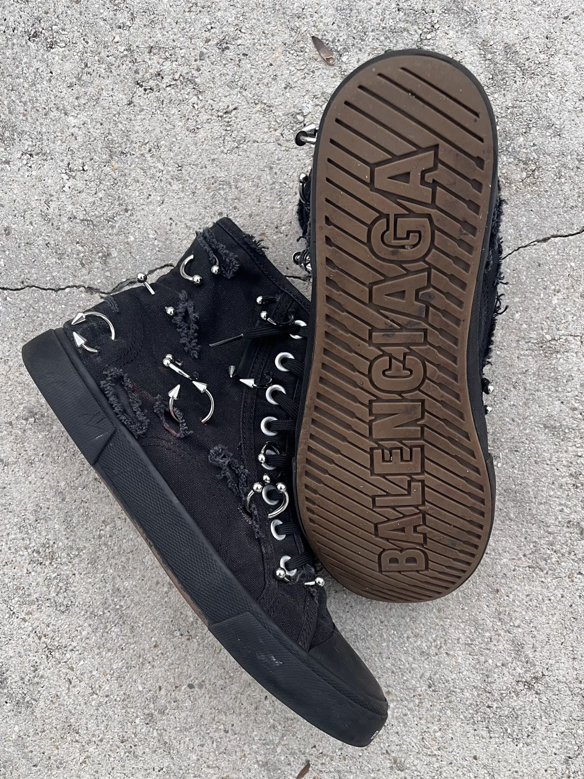 Balenciaga Balenciaga pierced converse Size US 9 / EU 42 - 2 Thumbnail