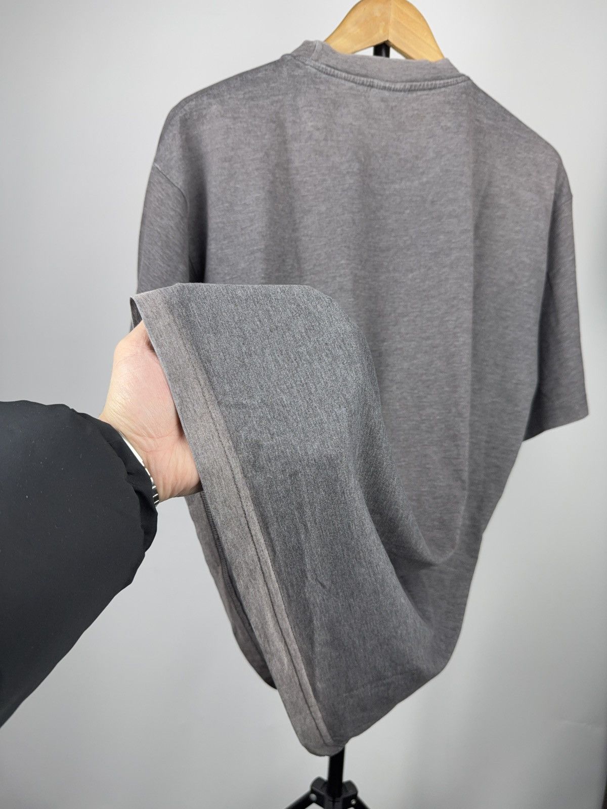 Adidas 90s Retro adidas Faded Grey Logo T-Shirt Vintage Sportswear Size US L / EU 52-54 / 3 - 14 Thumbnail