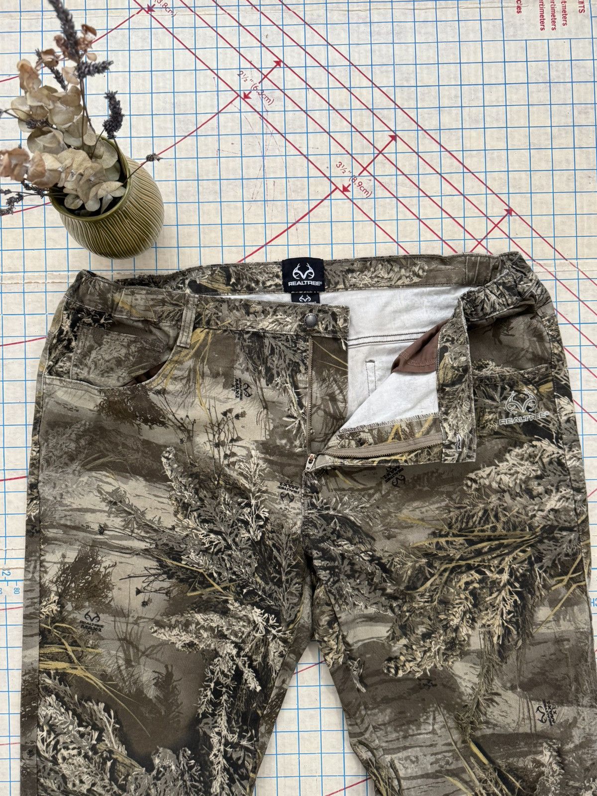 Realtree Realtree Max-1 XT Camo Hunting Pants Size XL Mens Fits 38 Size US 38 / EU 54 - 8 Thumbnail