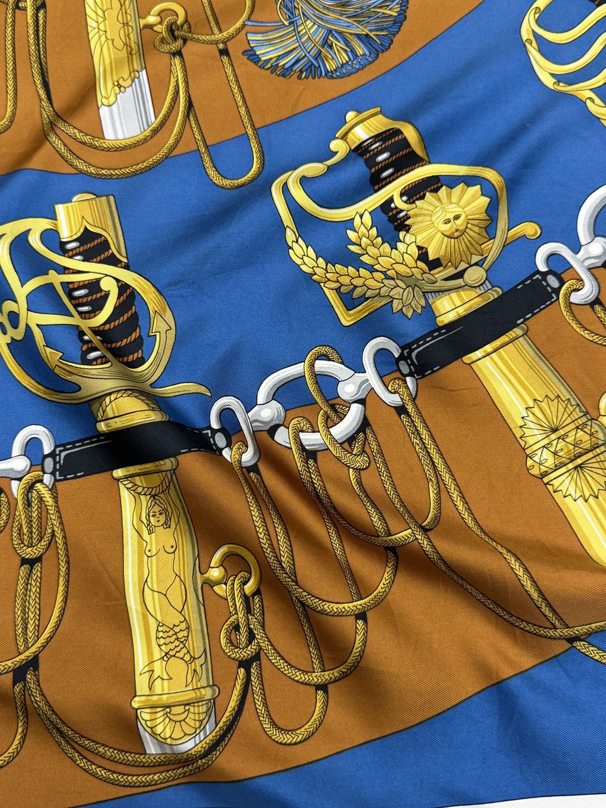 Hermes 💥💥🔥ARCHIVE AUTHENTIC HERMES CLIQUETIS SILK SCARF Size ONE SIZE - 11 Thumbnail