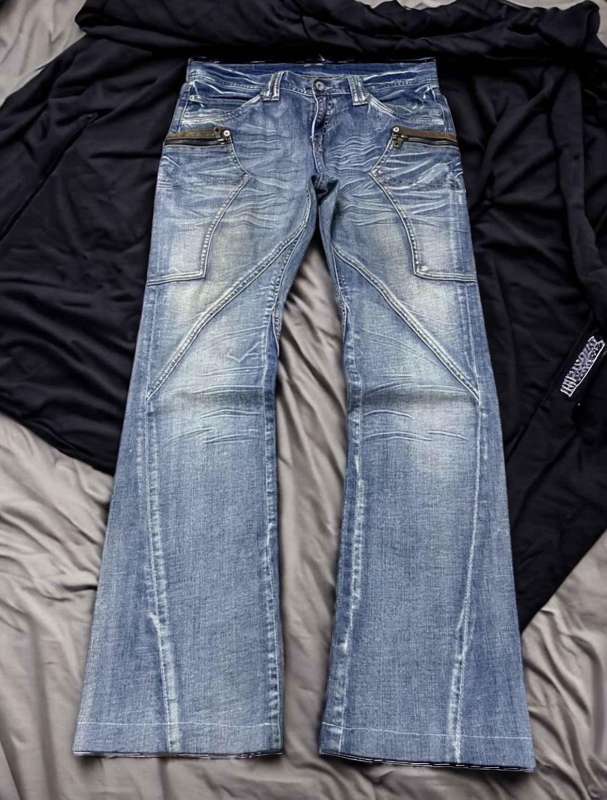 Michel Klein × Tornado Mart Michel Klein Japan Spiral Flared Panelling Gun Pocket Jeans Size US 32 / EU 48 - 1 Thumbnail