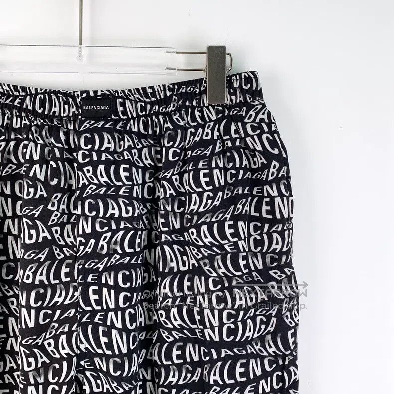 Balenciaga Balenciaga Black and White Color Block Logo Letter Full Pr Size US 38 / EU 54 - 3 Thumbnail