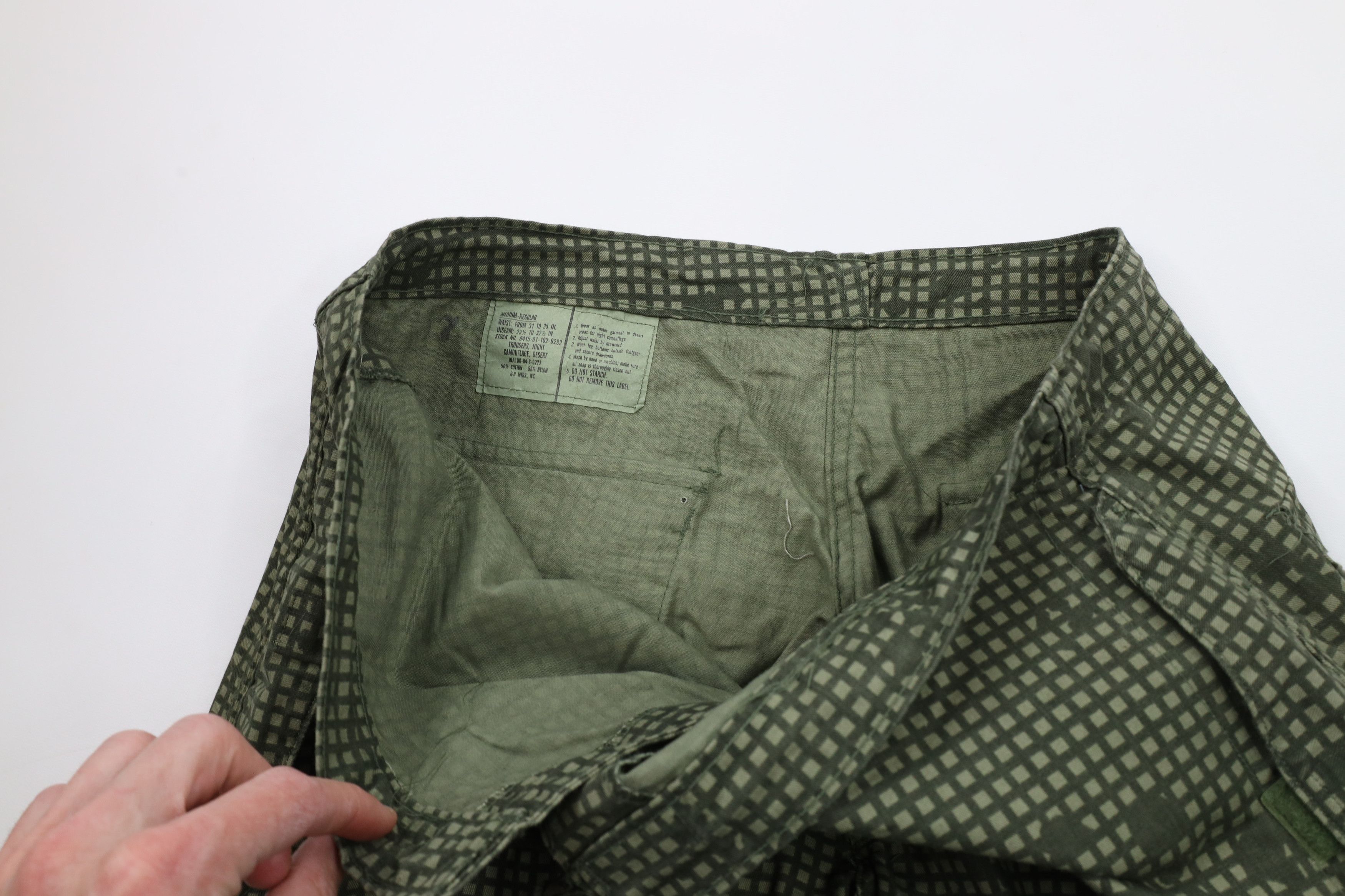 Vintage Vintage 80s Military Camouflage Desert Trousers Pants US Size US 34 / EU 50 - 6 Thumbnail