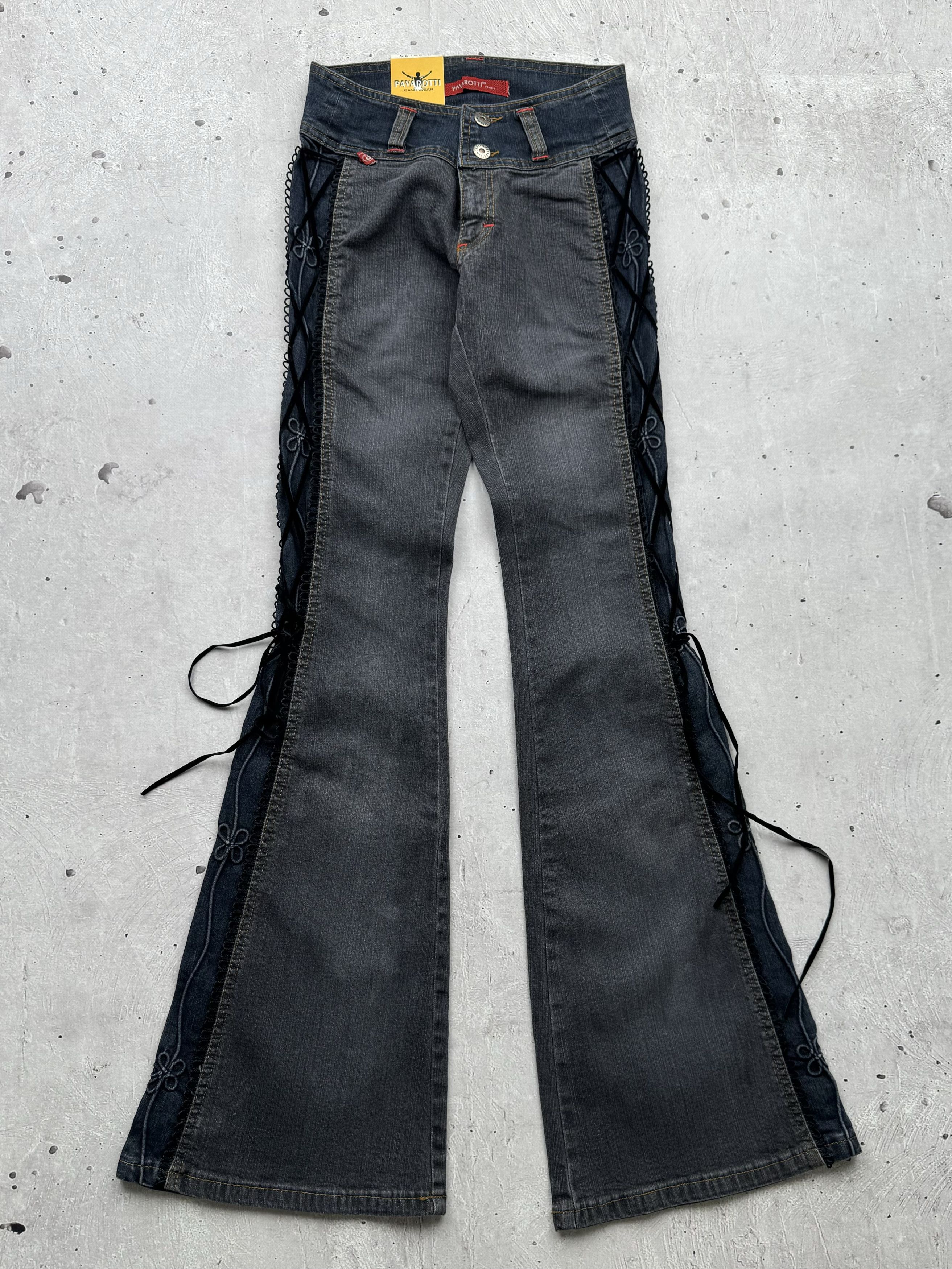 image of Avant Garde x Vintage Bondage Flared Jeans in Blue, Women's (Size 26)