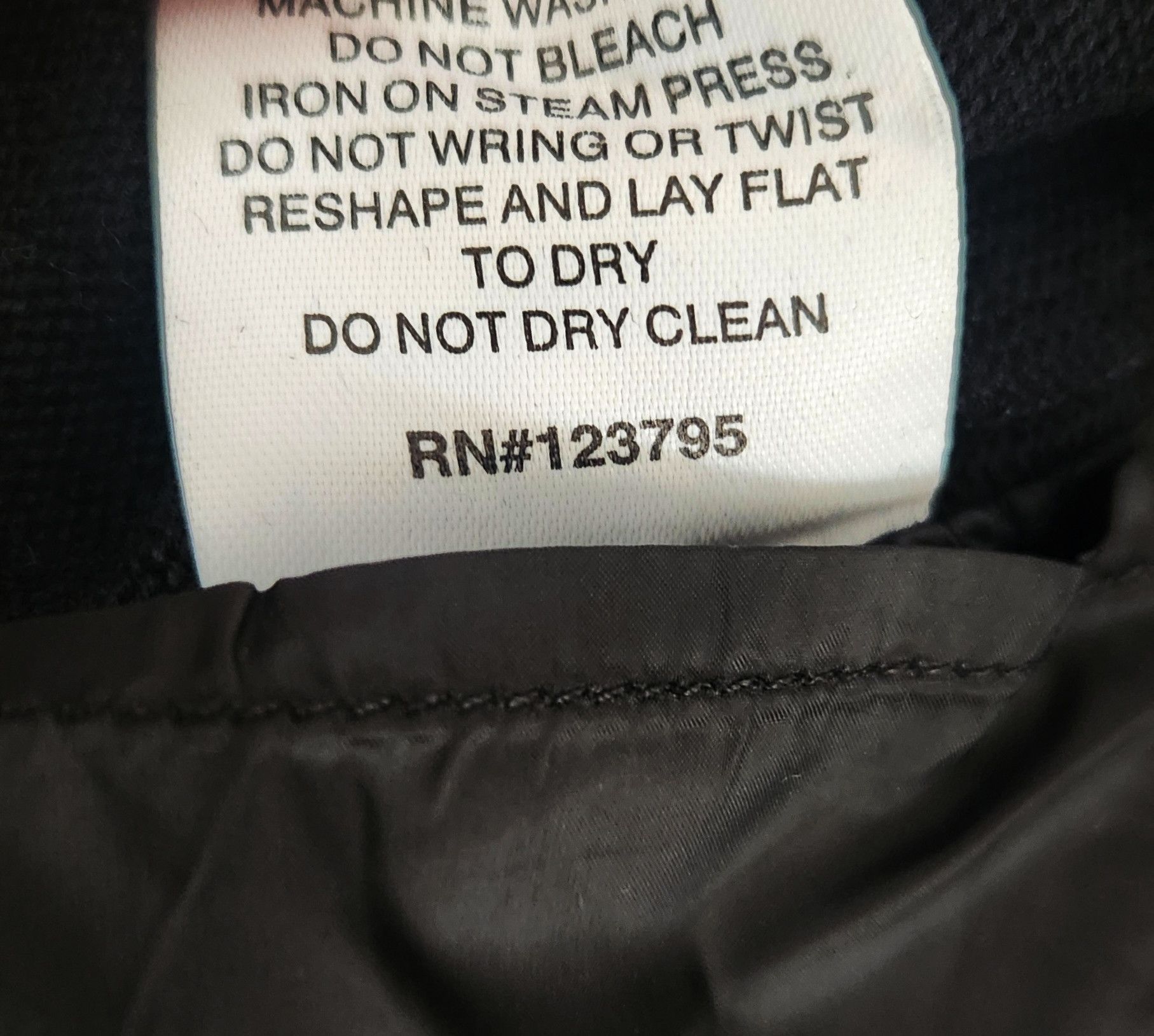 Other Alp N Rock Black and blue Puffer Sweater Jacket Size Medium Size M / US 6-8 / IT 42-44 - 11 Thumbnail