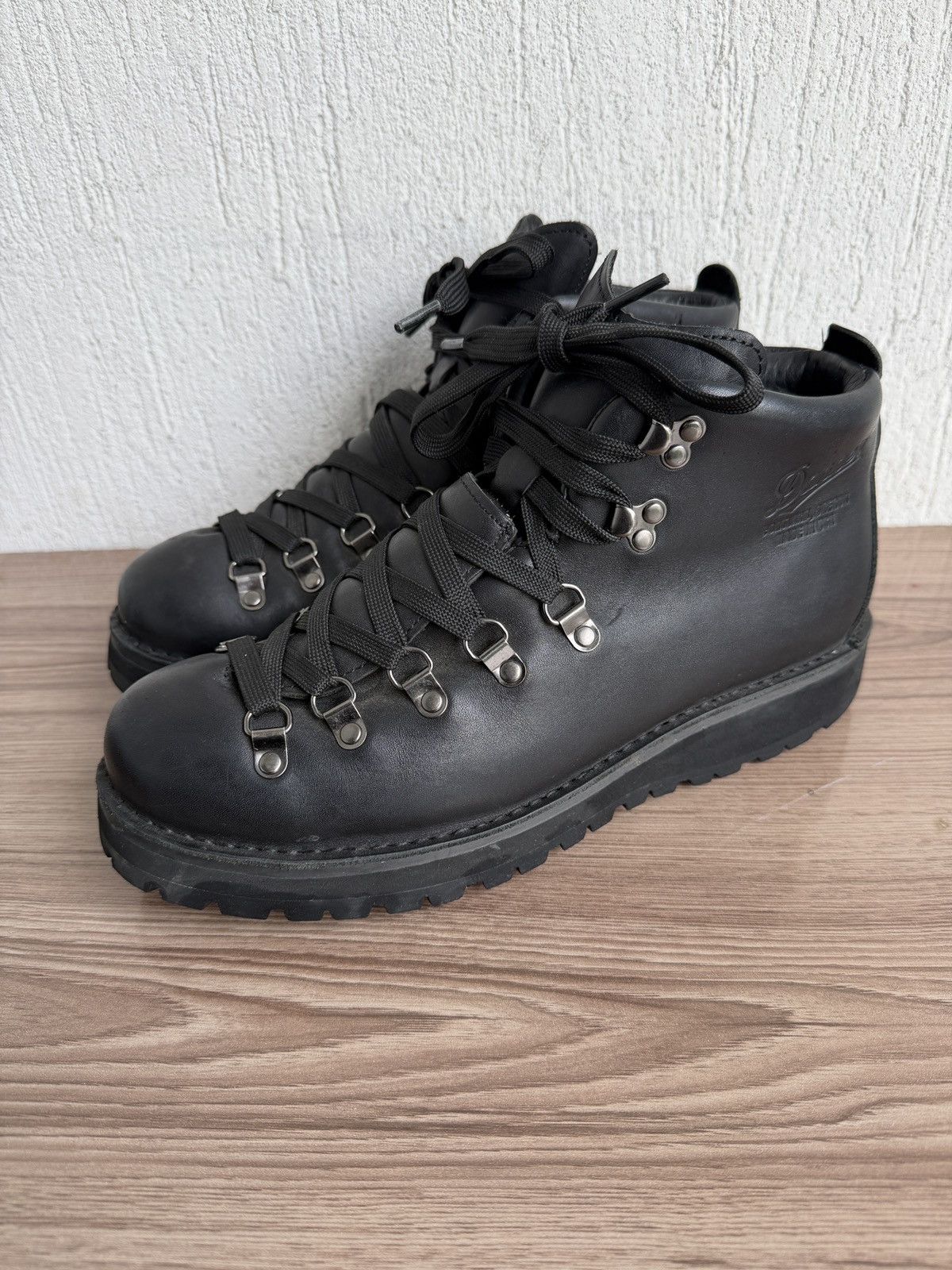 Danner × Goretex × Todd Snyder Mountain Light Boot Moss 