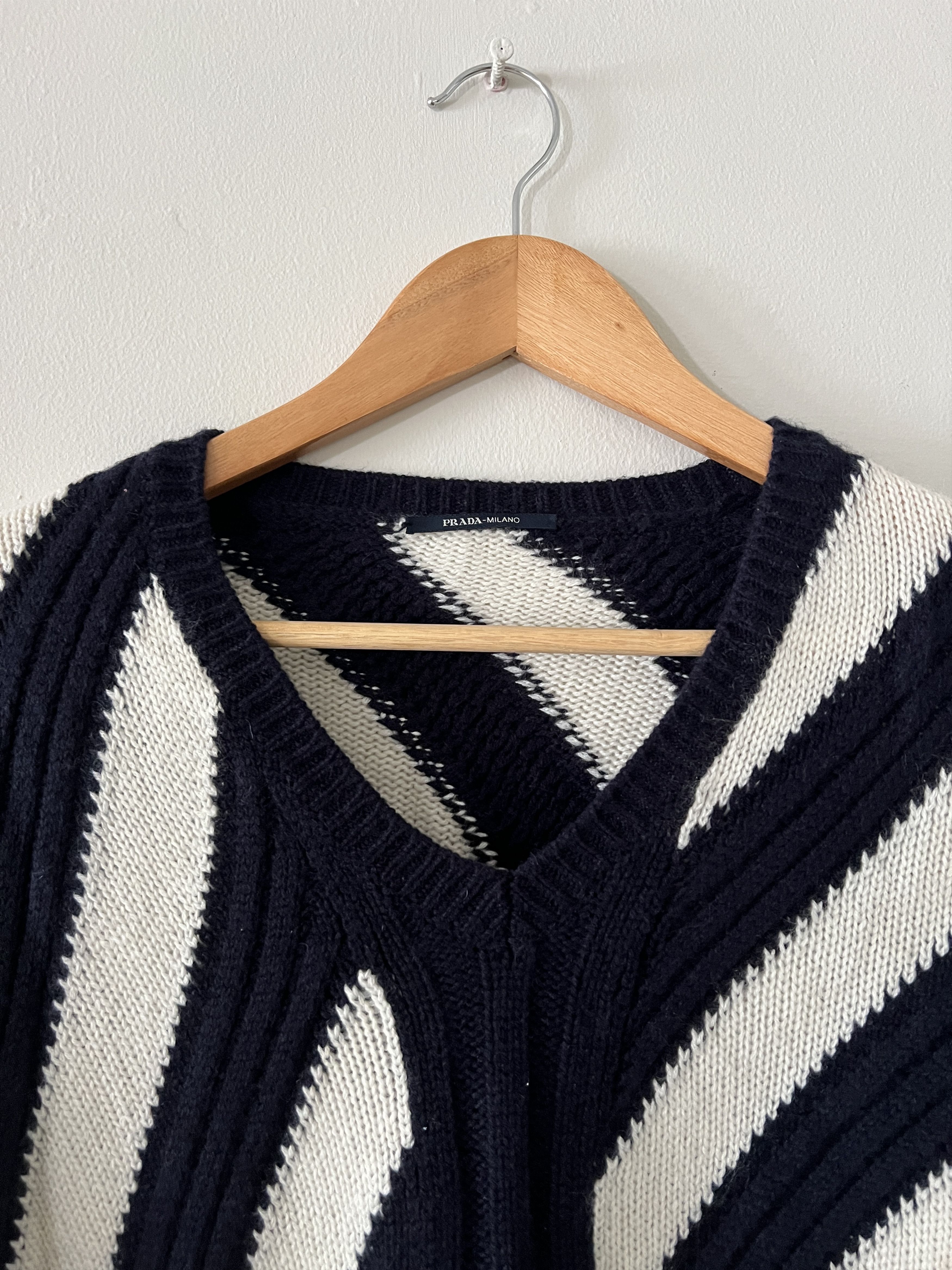 Prada Prada cashmere cable knit jumper Size US S / EU 44-46 / 1 - 3 Thumbnail