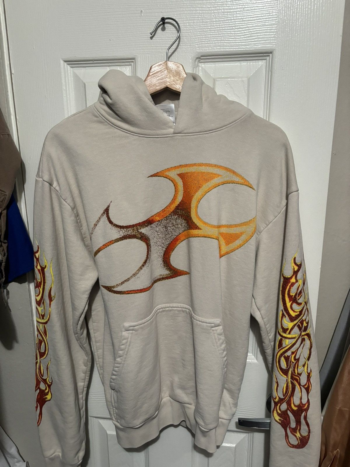 basketcase gallery Basketcase gallery beyblade hoodie Size US S / EU 44-46 / 1 - 1 Thumbnail