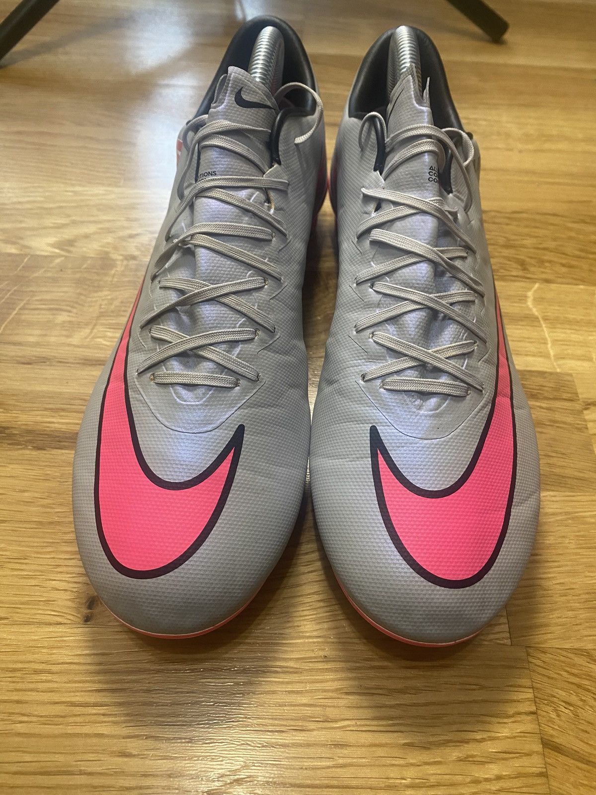Nike Nike Mercurial Vapor X FGPink Player IssueVictor FischerUS 9 Size US 9 / EU 42 - 2 Thumbnail