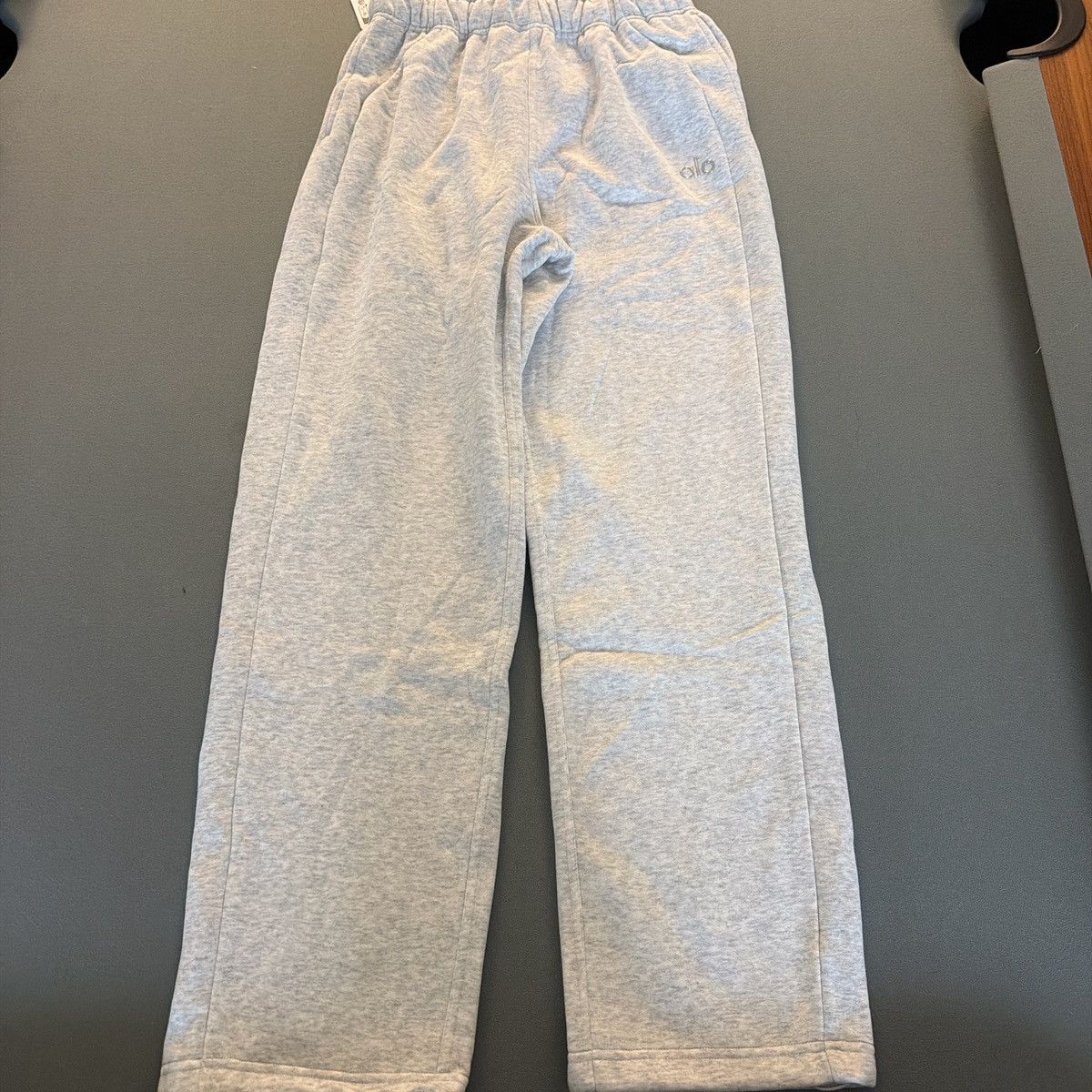 Alo Yoga Alo Yoga Sweatpants White Size 27" / US 4 / IT 40 - 4 Thumbnail