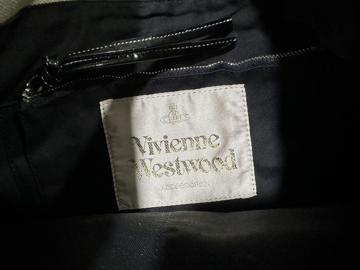 Vivienne Westwood 🔥Y2K Vivienne Westwood Orb Patent Leather Crossbody Bag Size ONE SIZE - 7 Thumbnail