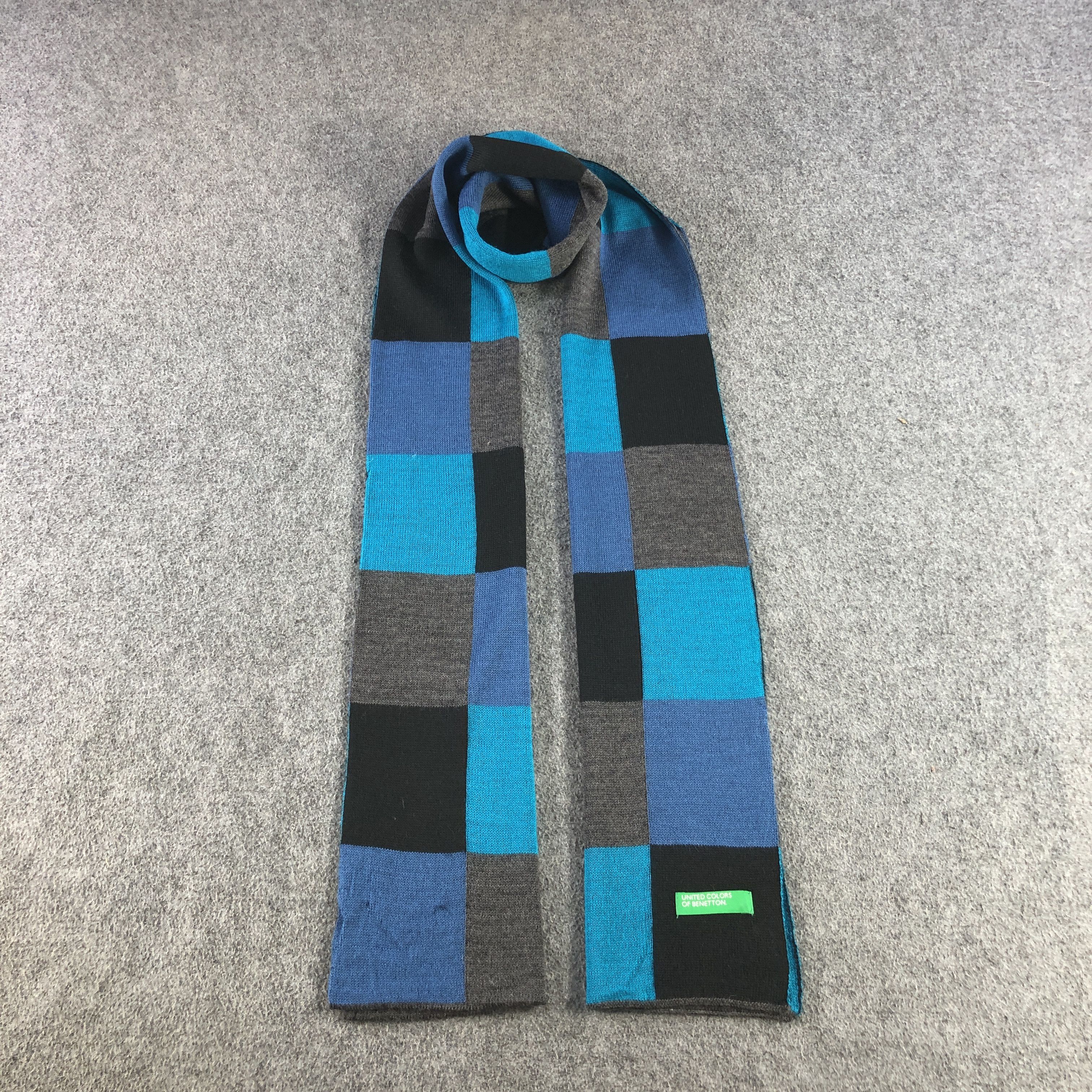 United Colors Of Benetton United Colors Of Benetton Wool Scarf Muffler V2880 Size ONE SIZE - 1 Thumbnail
