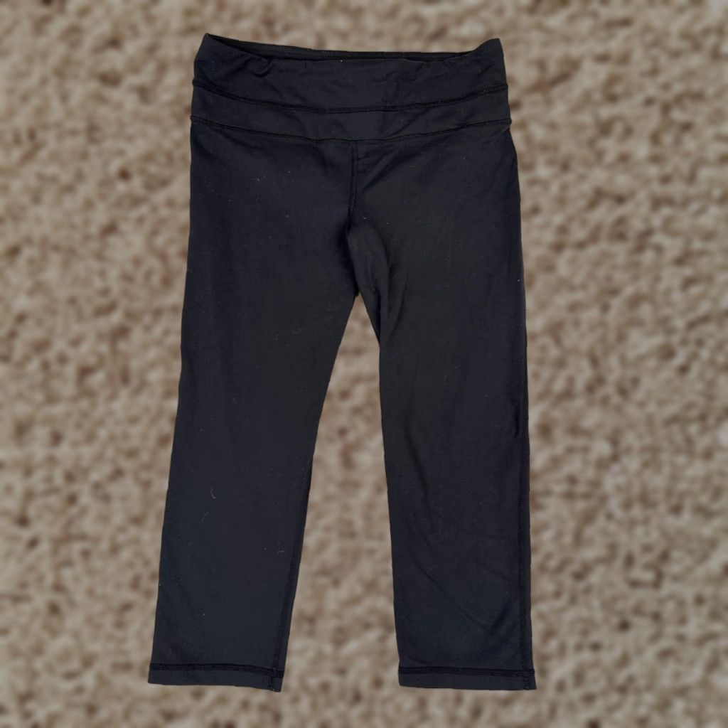 Lululemon Lululemon Leggings Womens 6 Black 20" Capri Wide Waistband Yoga Athletic Gym Shirts? Size 28" / US 6 / IT 42 - 1 Thumbnail